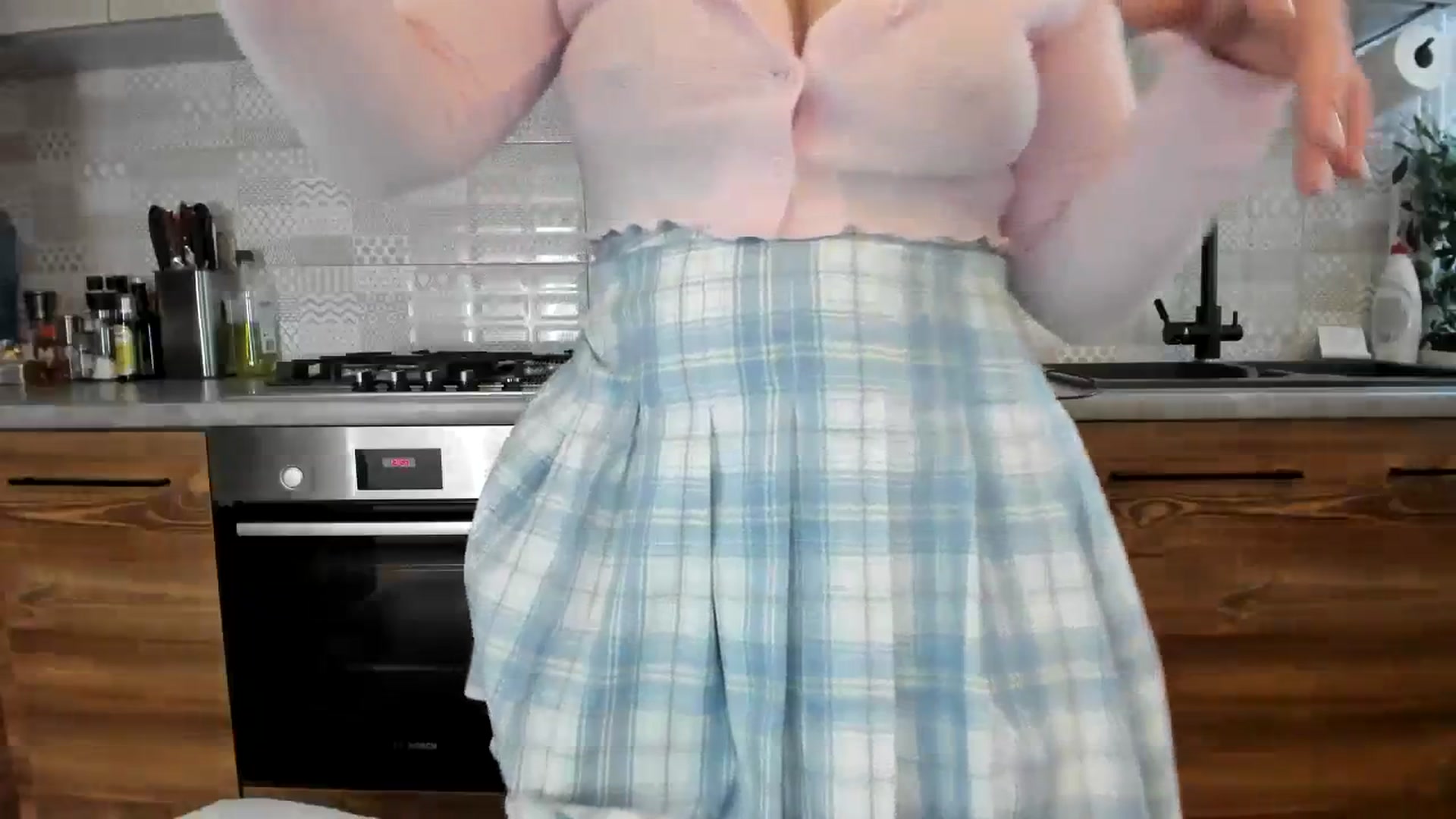 Gallery image thumbnail from MissNelly_'s myfreecams stream on, 12/30/2023, 12:56 image 6 of 20