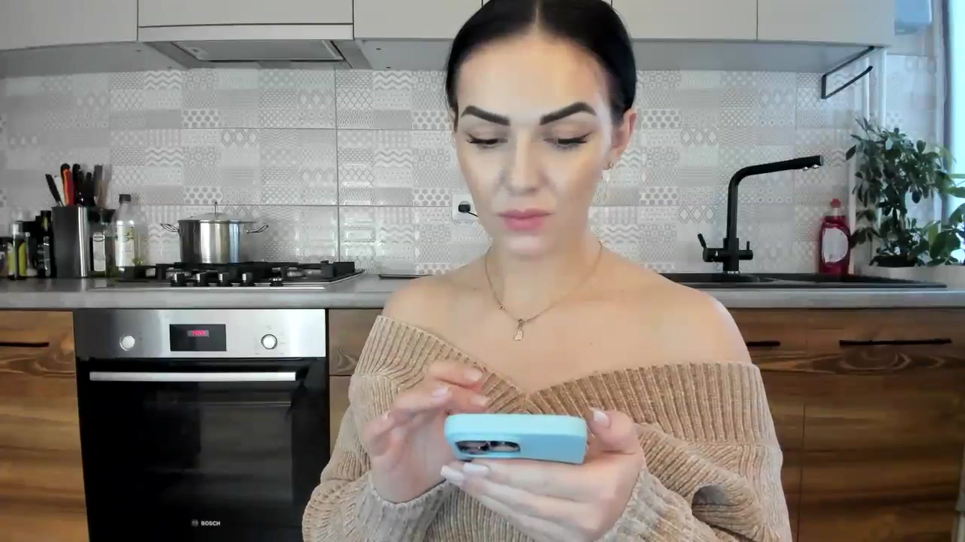 Gallery image thumbnail from MissNelly_'s myfreecams stream on, 01/04/2024, 12:53 image 20 of 20