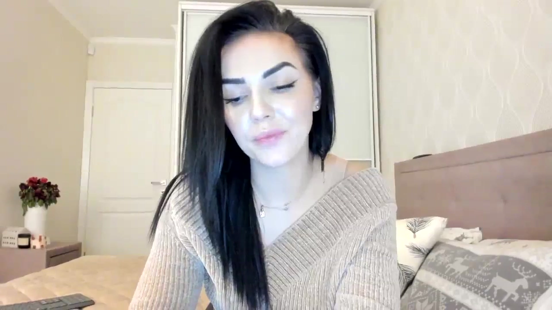 Gallery image thumbnail from MissNelly_'s myfreecams stream on, 01/07/2024, 18:43 image 11 of 20
