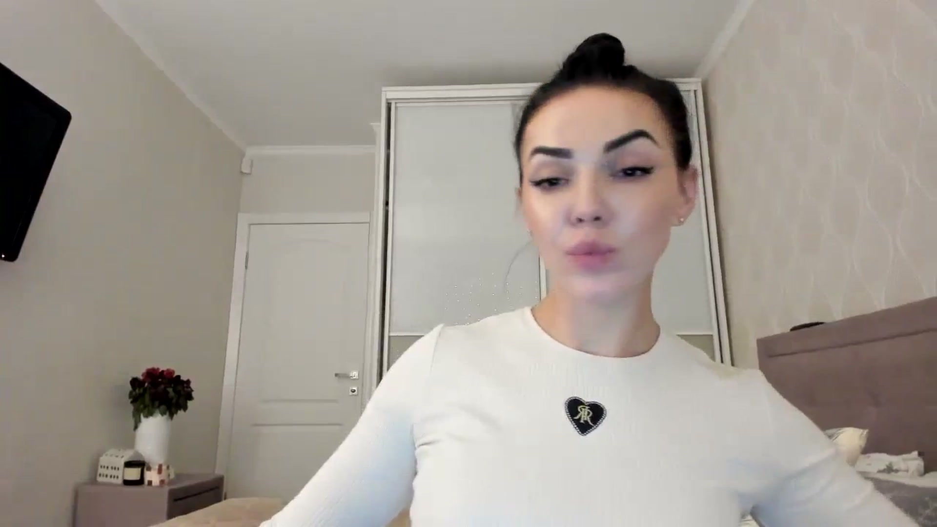 Gallery image thumbnail from MissNelly_'s myfreecams stream on, 01/07/2024, 19:10 image 19 of 20