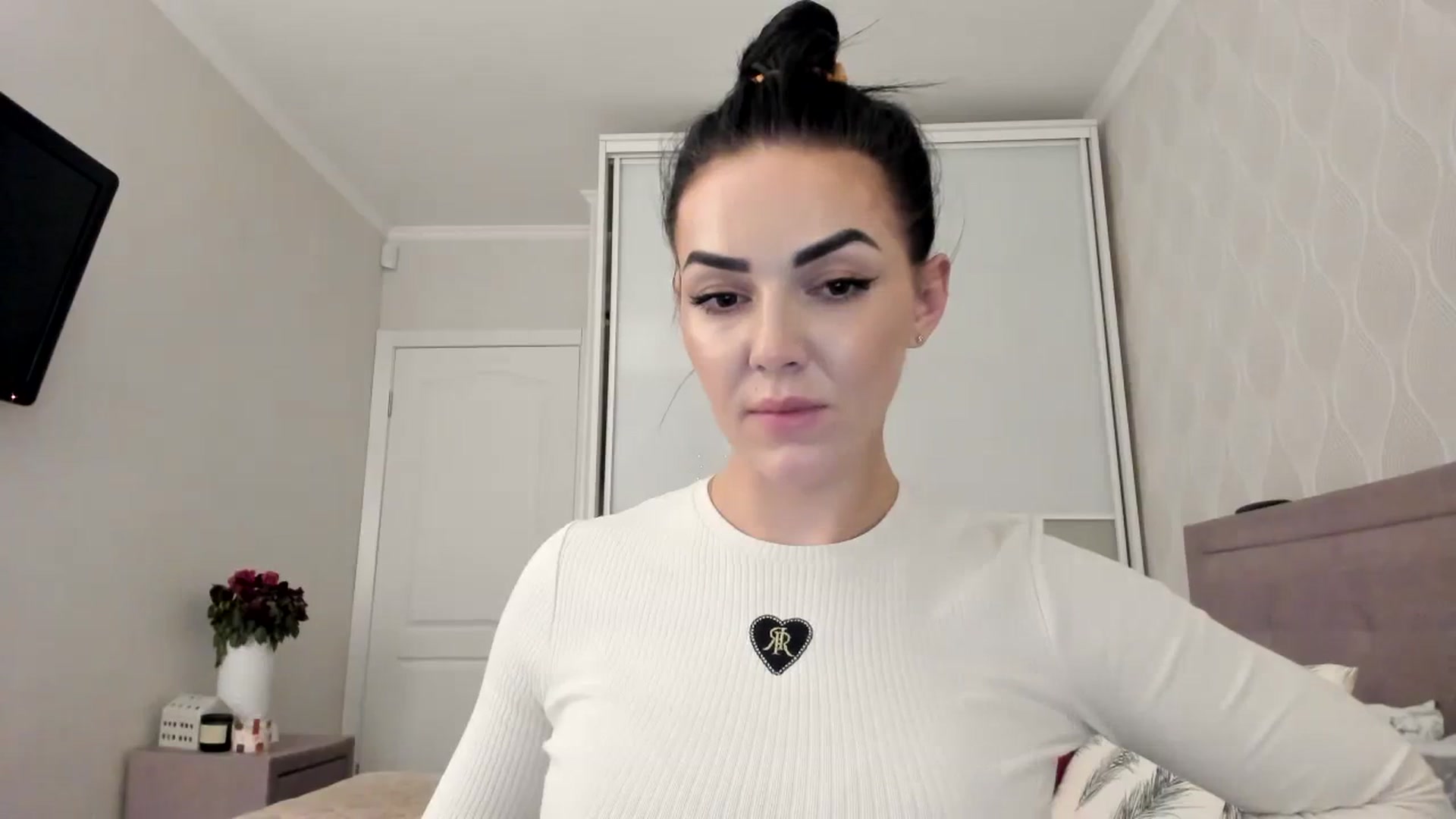 Gallery image thumbnail from MissNelly_'s myfreecams stream on, 01/07/2024, 19:10 image 16 of 20