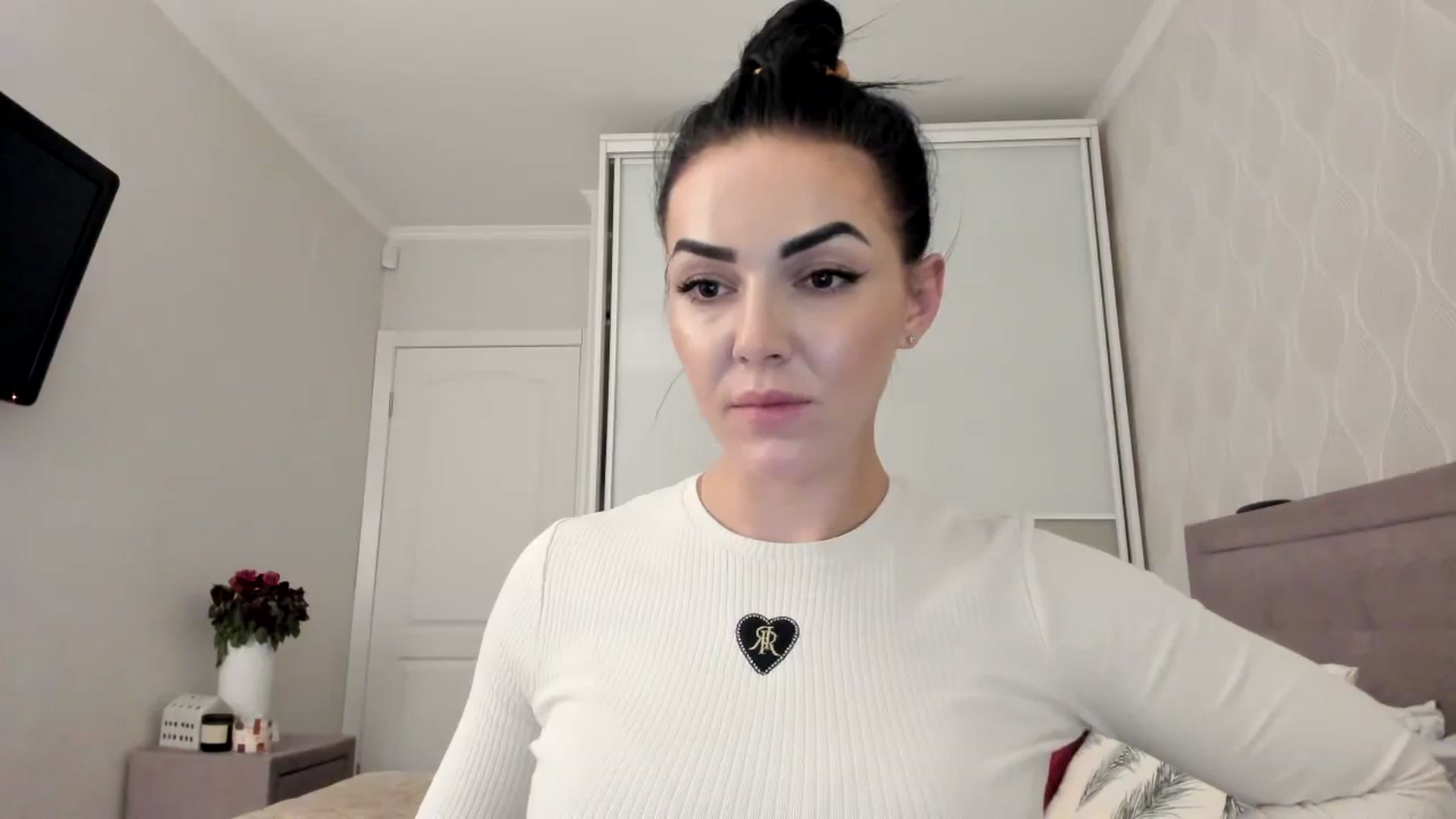 Gallery image thumbnail from MissNelly_'s myfreecams stream on, 01/07/2024, 19:10 image 15 of 20