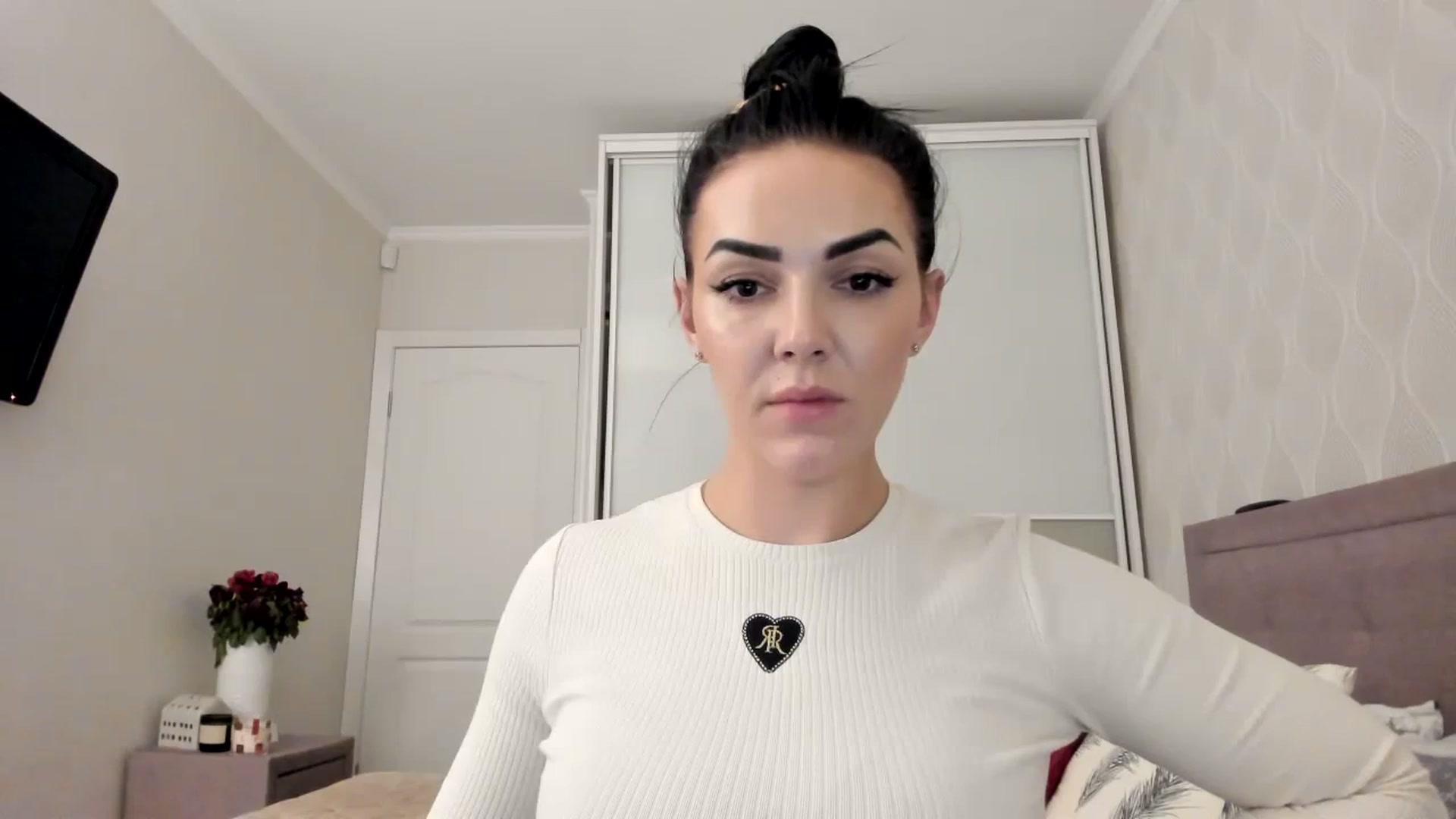 Gallery image thumbnail from MissNelly_'s myfreecams stream on, 01/07/2024, 19:10 image 17 of 20