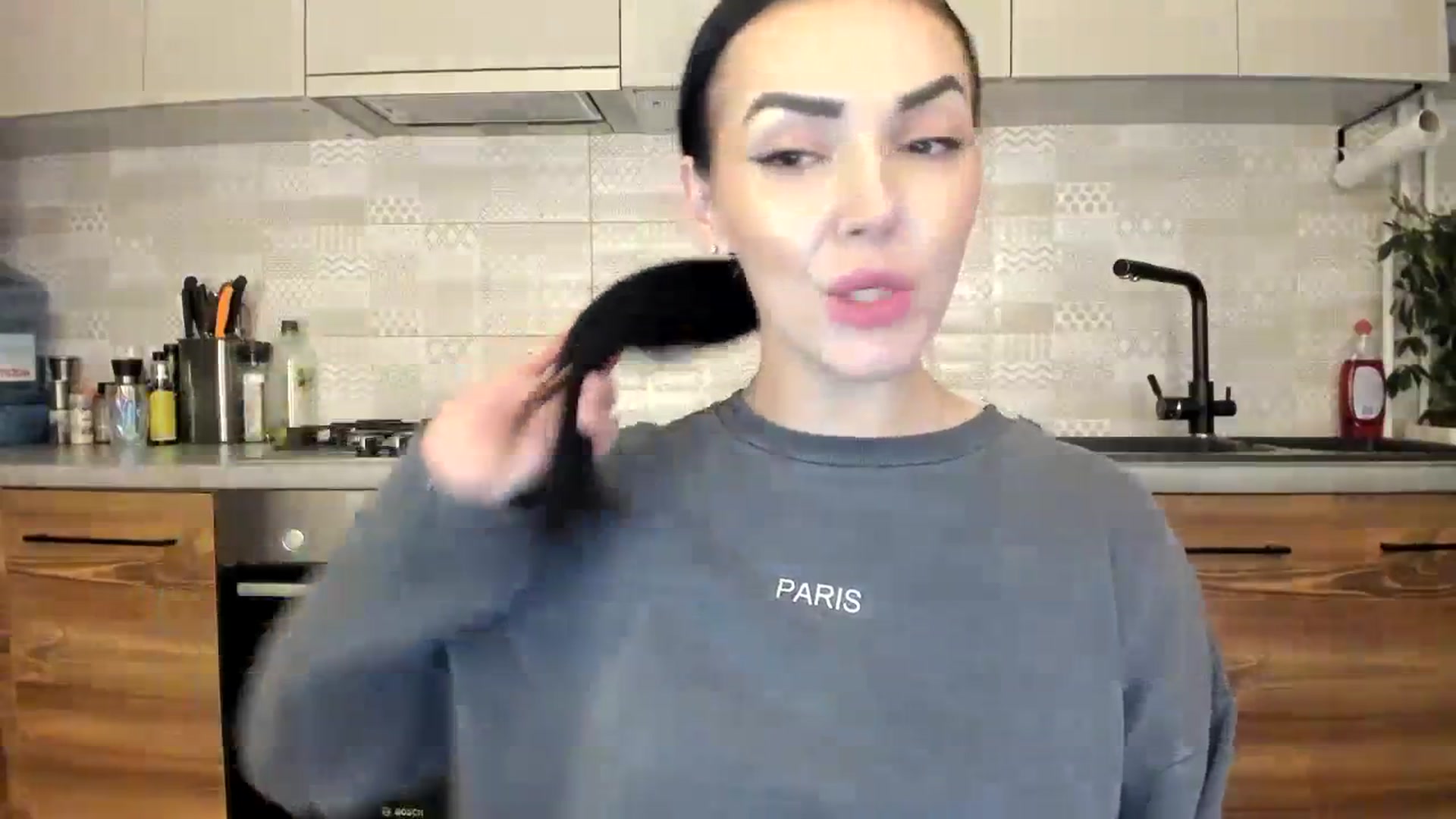 Gallery image thumbnail from MissNelly_'s myfreecams stream on, 01/08/2024, 17:42 image 18 of 20