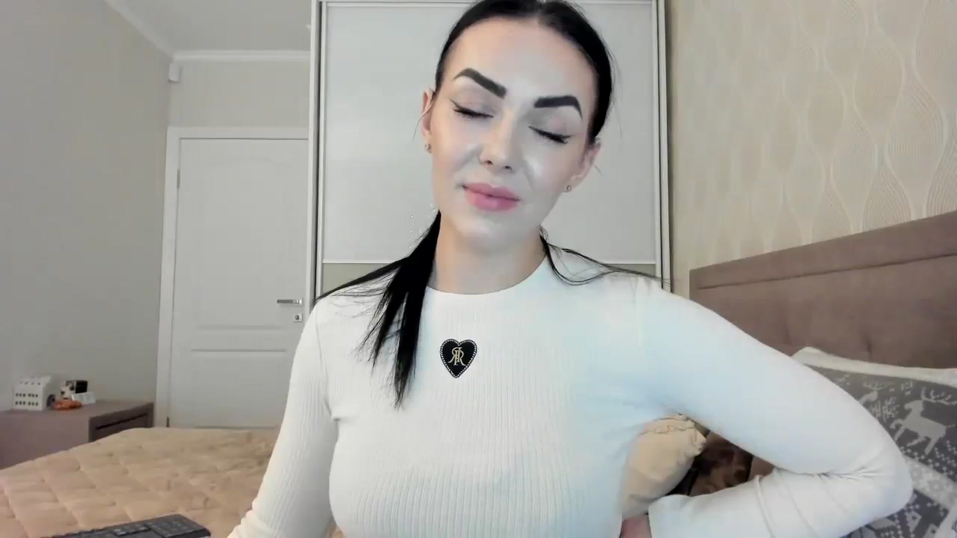 Gallery image thumbnail from MissNelly_'s myfreecams stream on, 01/11/2024, 17:47 image 11 of 20