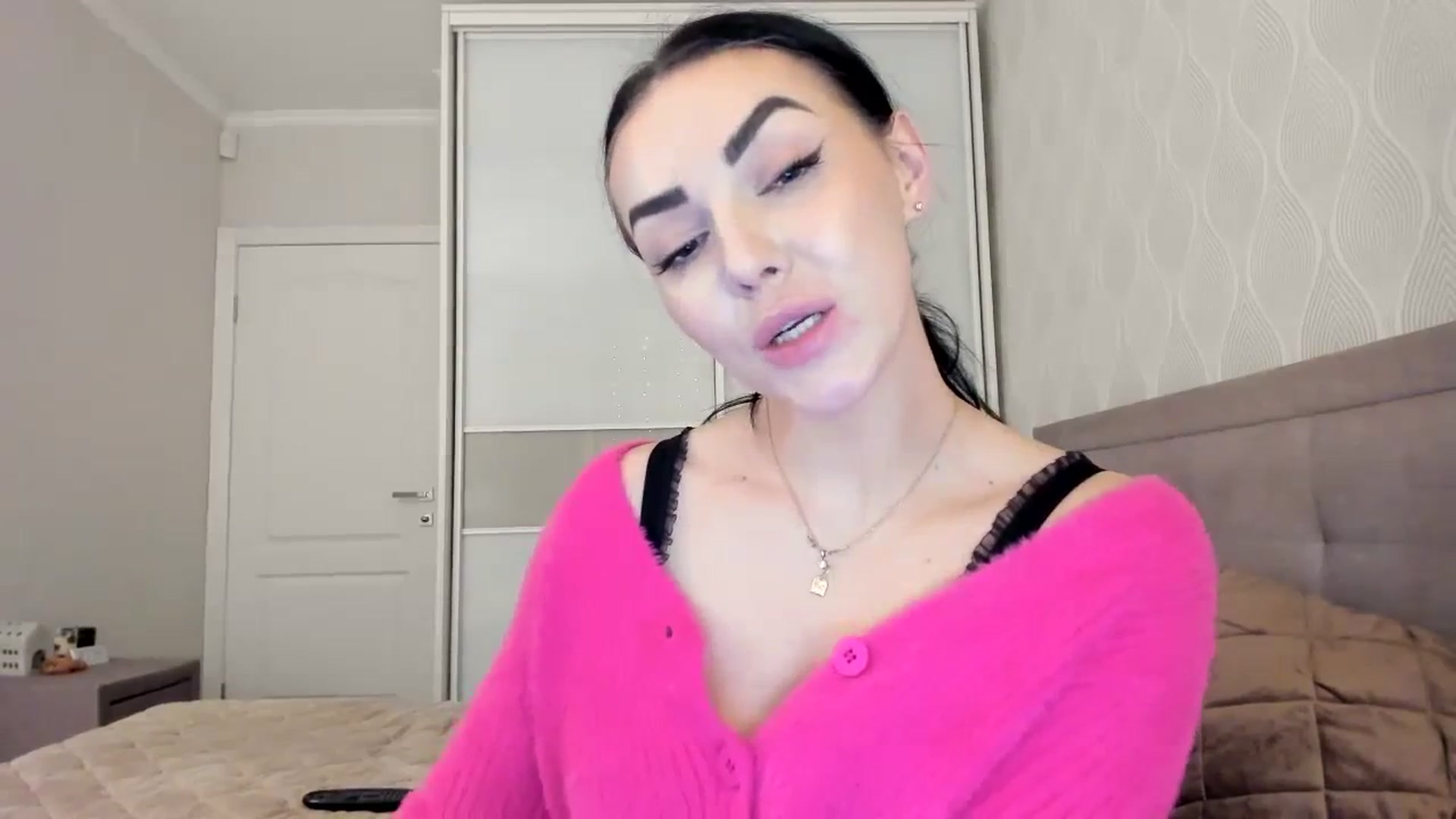 Gallery image thumbnail from MissNelly_'s myfreecams stream on, 01/11/2024, 19:42 image 17 of 20