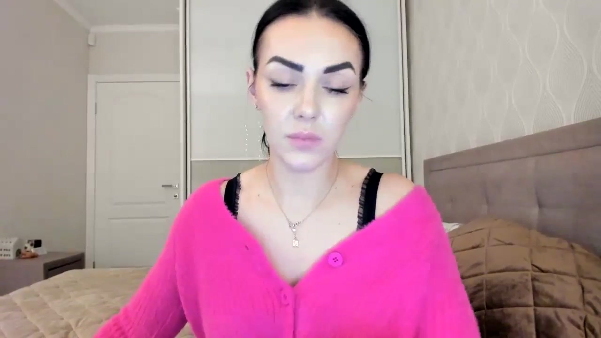 Gallery image thumbnail from MissNelly_'s myfreecams stream on, 01/11/2024, 19:42 image 13 of 20