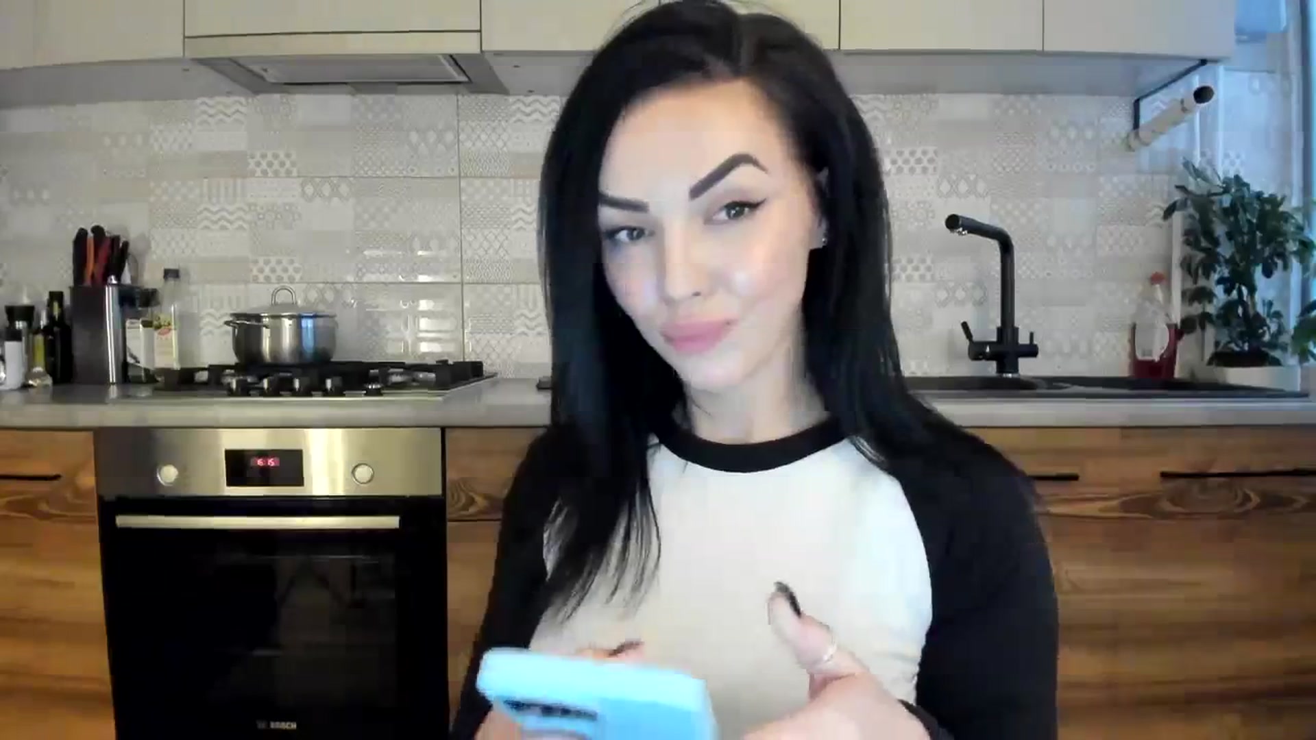 Gallery image thumbnail from MissNelly_'s myfreecams stream on, 01/13/2024, 14:57 image 7 of 20
