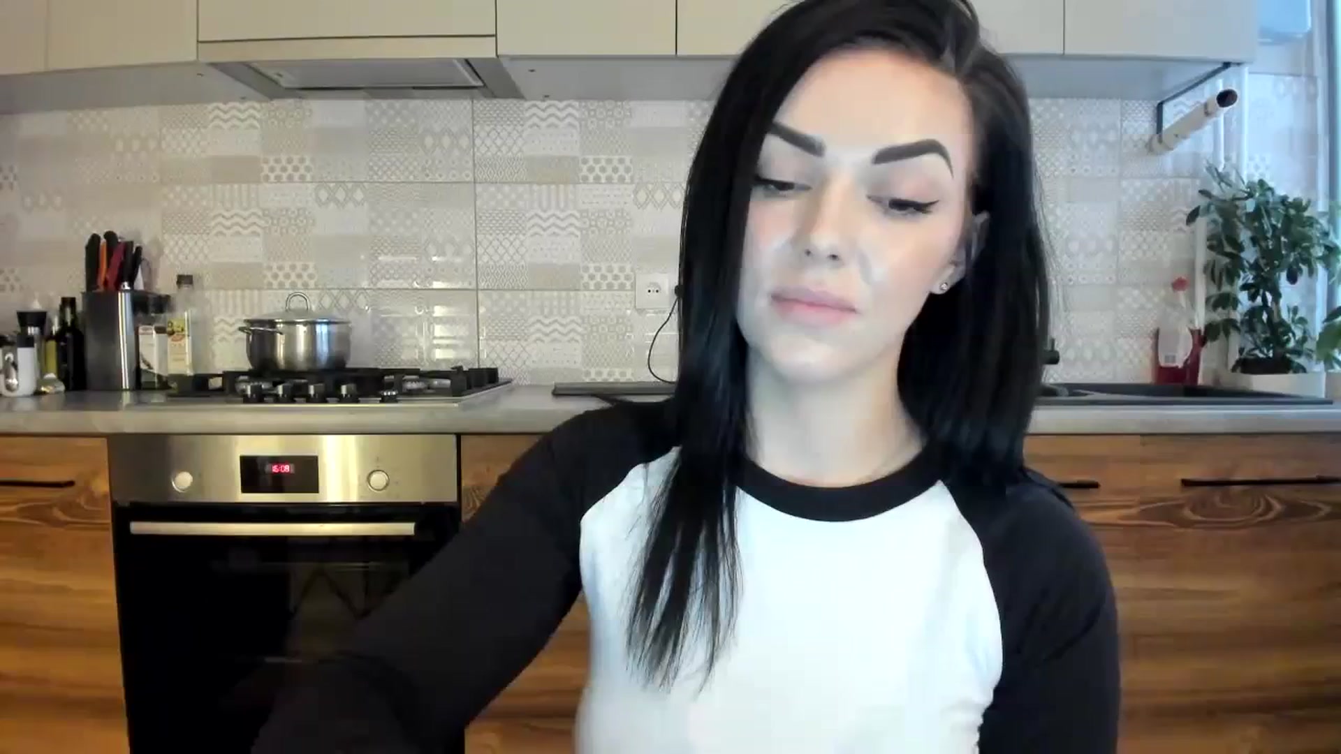 Gallery image thumbnail from MissNelly_'s myfreecams stream on, 01/13/2024, 14:57 image 1 of 20