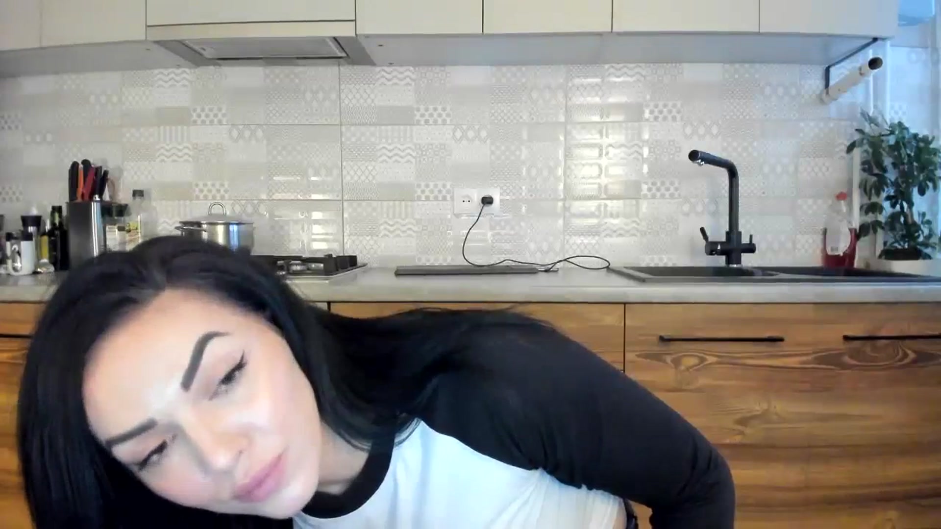 Gallery image thumbnail from MissNelly_'s myfreecams stream on, 01/13/2024, 14:57 image 6 of 20