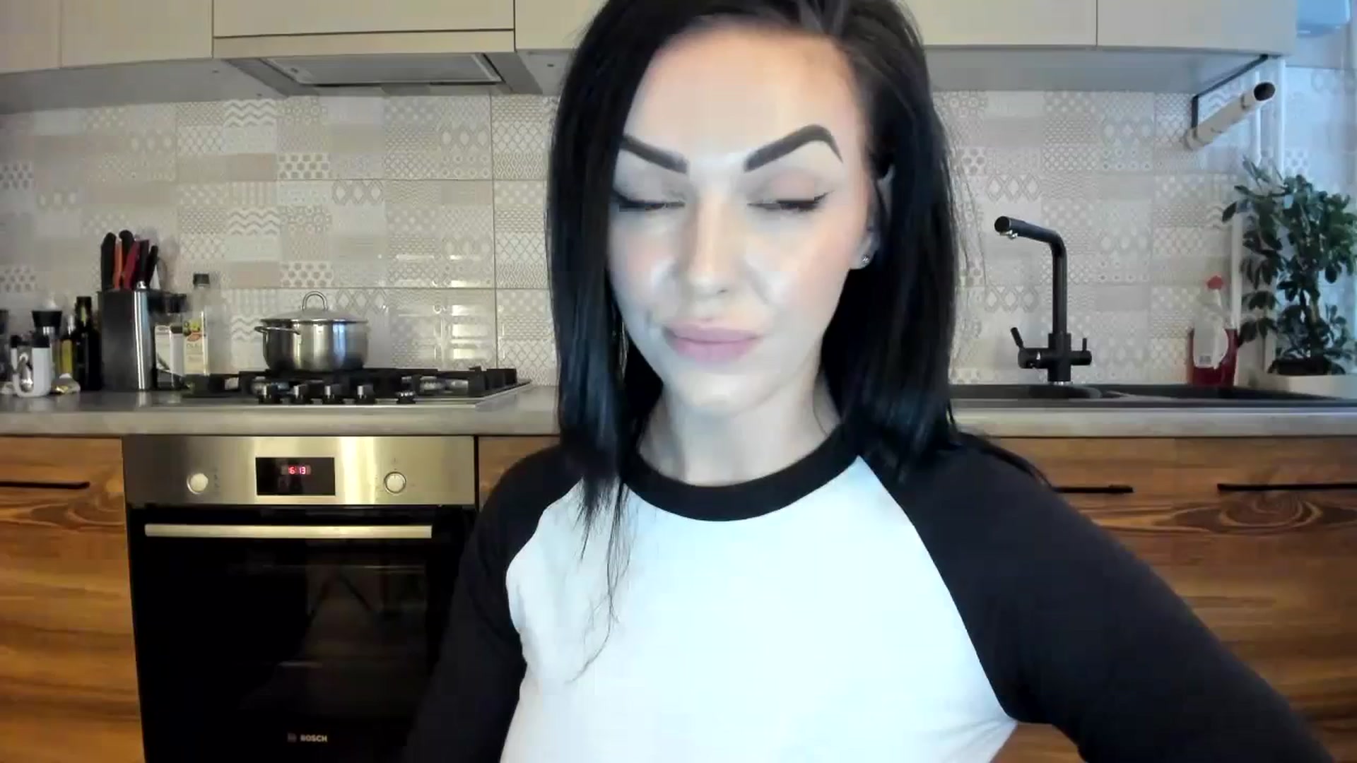 Gallery image thumbnail from MissNelly_'s myfreecams stream on, 01/13/2024, 14:57 image 5 of 20