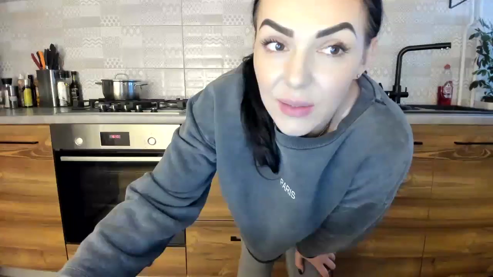 Gallery image thumbnail from MissNelly_'s myfreecams stream on, 01/15/2024, 14:32 image 11 of 20