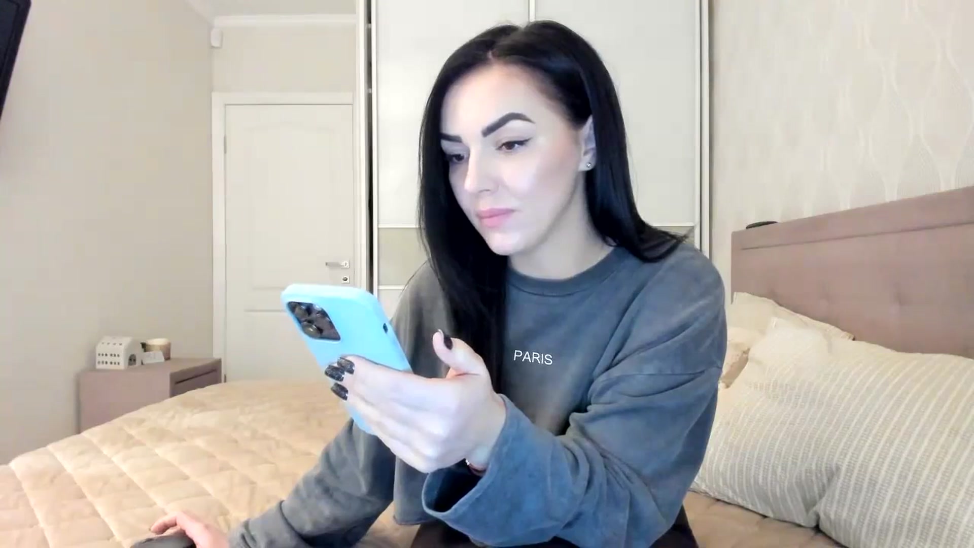 Gallery image thumbnail from MissNelly_'s myfreecams stream on, 01/24/2024, 14:00 image 4 of 20
