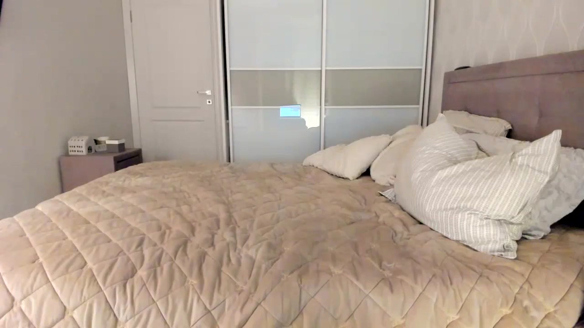 Gallery image thumbnail from MissNelly_'s myfreecams stream on, 01/24/2024, 16:45 image 16 of 20