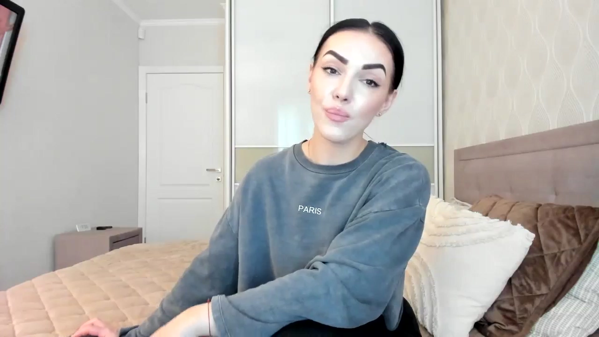 Gallery image thumbnail from MissNelly_'s myfreecams stream on, 01/30/2024, 11:27 image 12 of 20