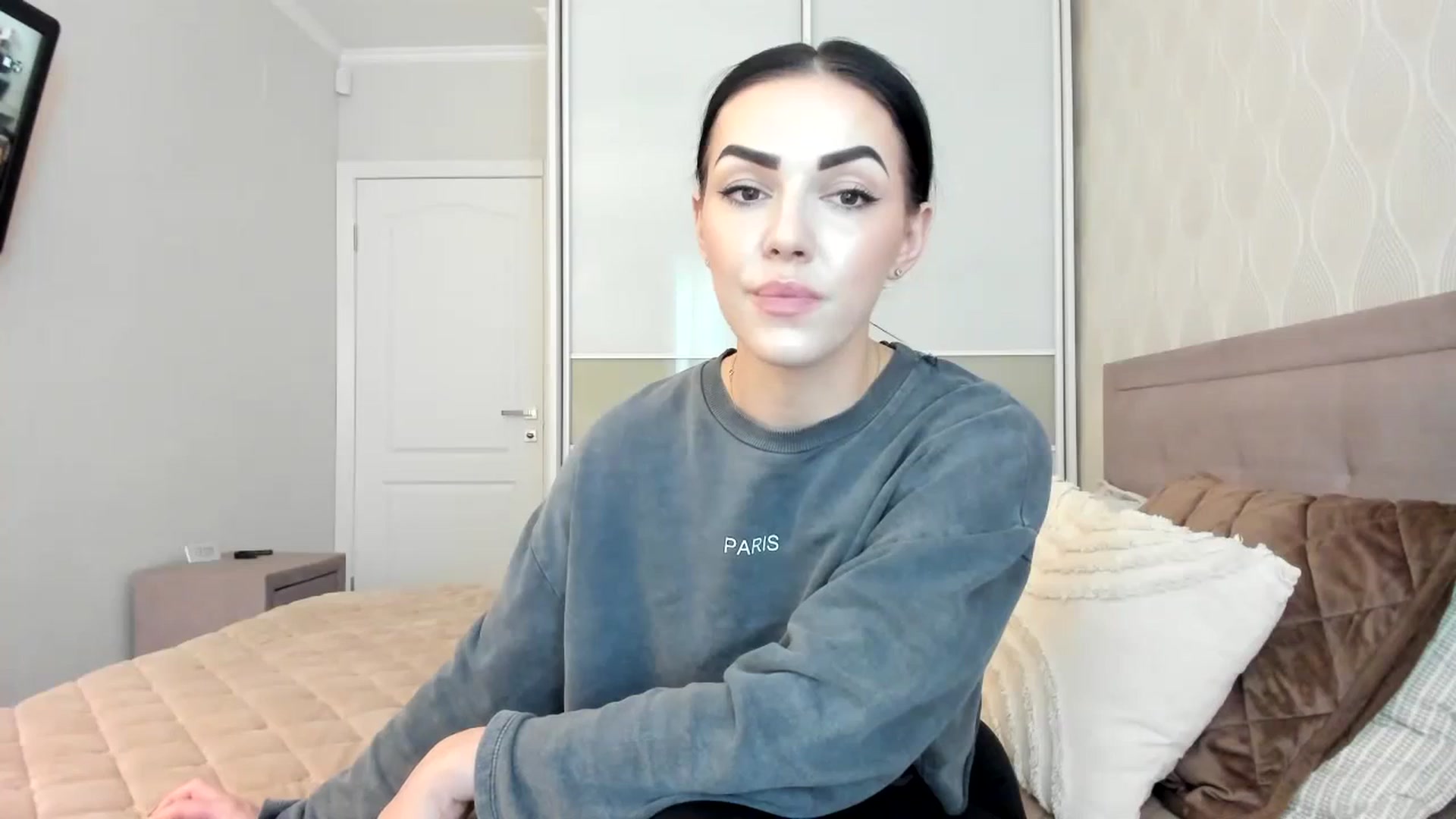 Gallery image thumbnail from MissNelly_'s myfreecams stream on, 01/30/2024, 11:27 image 14 of 20