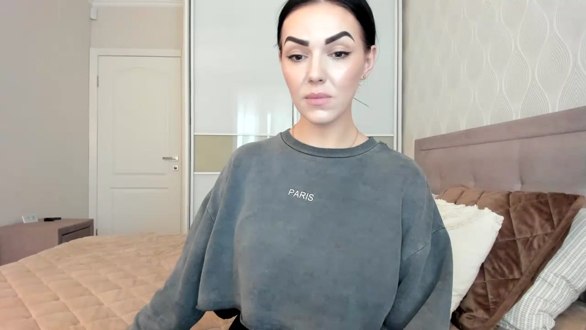Gallery image thumbnail from MissNelly_'s myfreecams stream on, 01/30/2024, 13:06 image 11 of 20