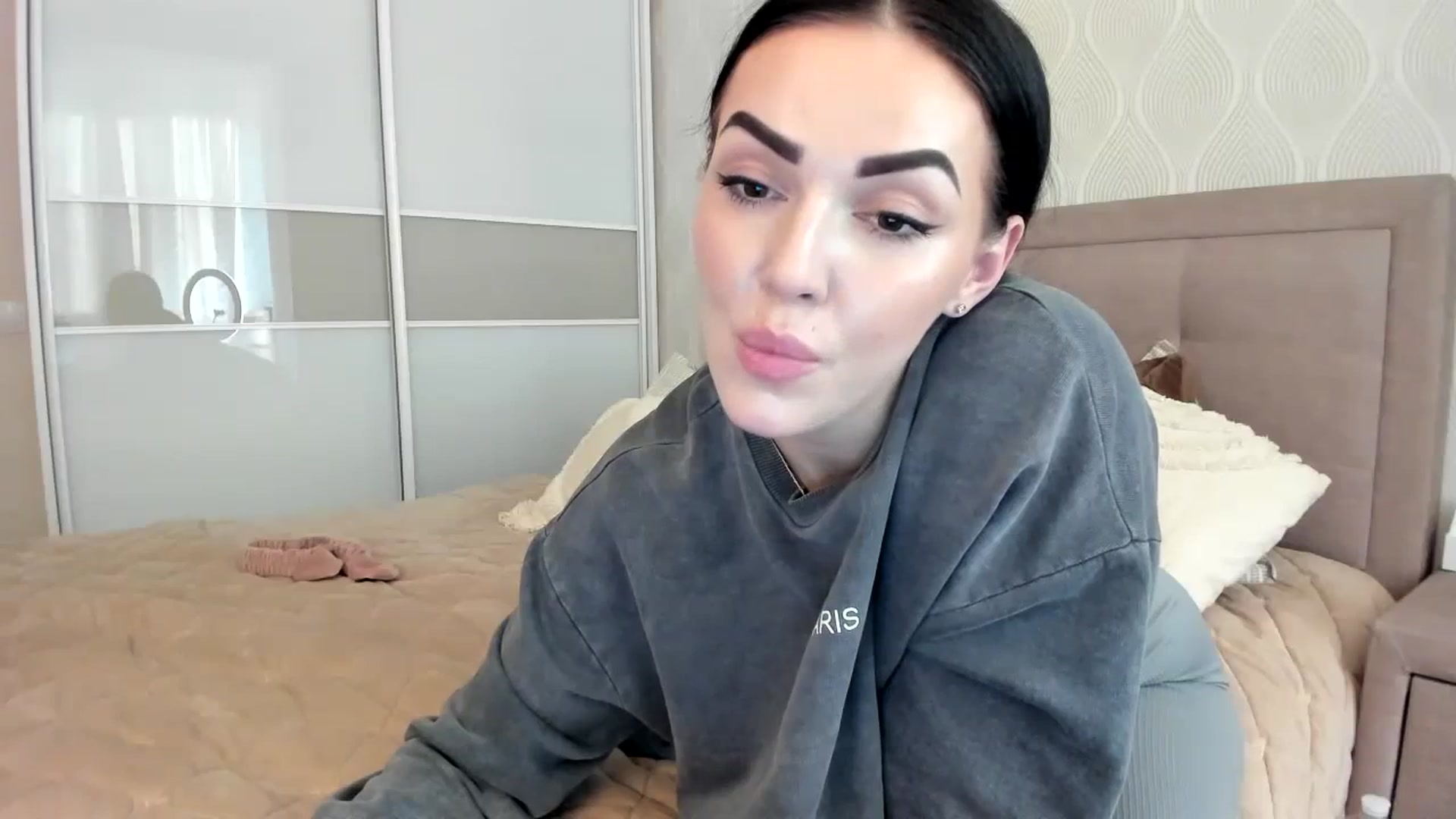 Gallery image thumbnail from MissNelly_'s myfreecams stream on, 01/30/2024, 15:19 image 8 of 20