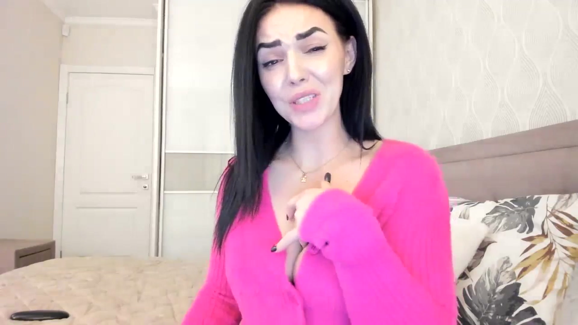 Gallery image thumbnail from MissNelly_'s myfreecams stream on, 02/05/2024, 17:28 image 7 of 20