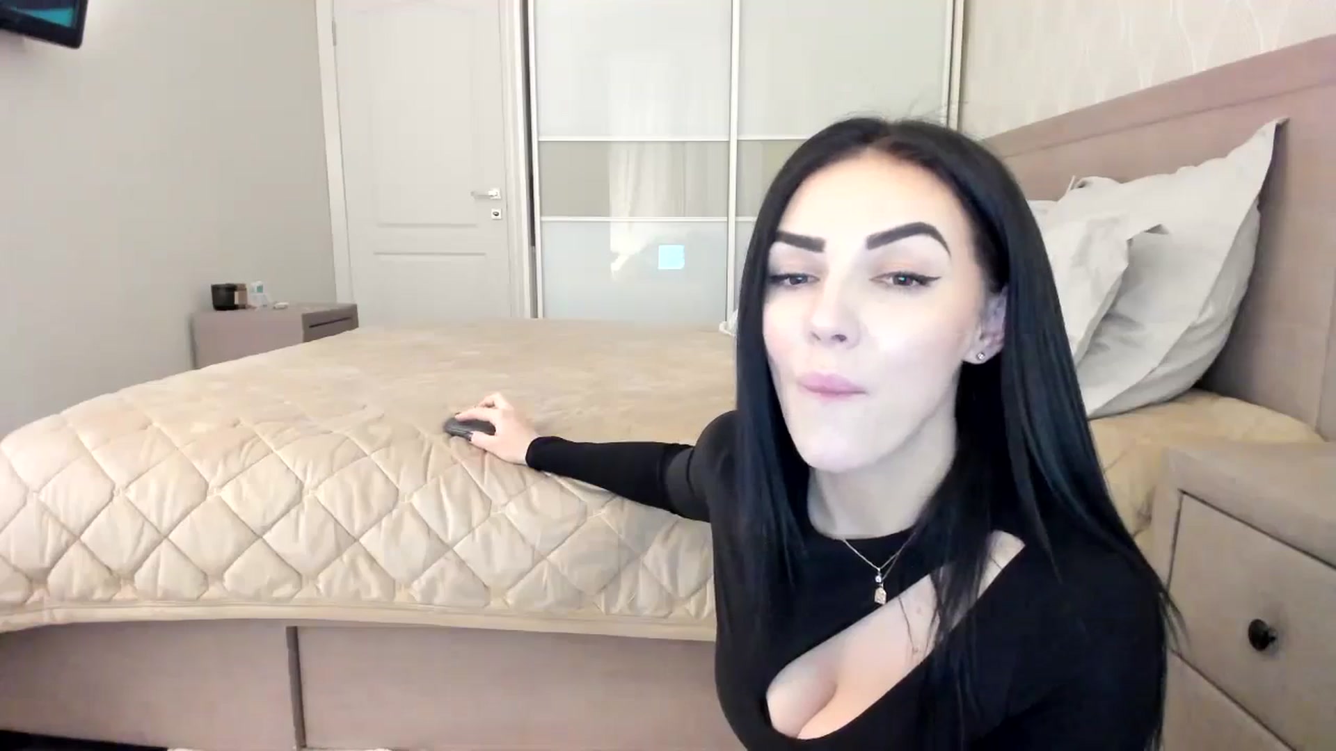 Gallery image thumbnail from MissNelly_'s myfreecams stream on, 02/08/2024, 14:52 image 3 of 20