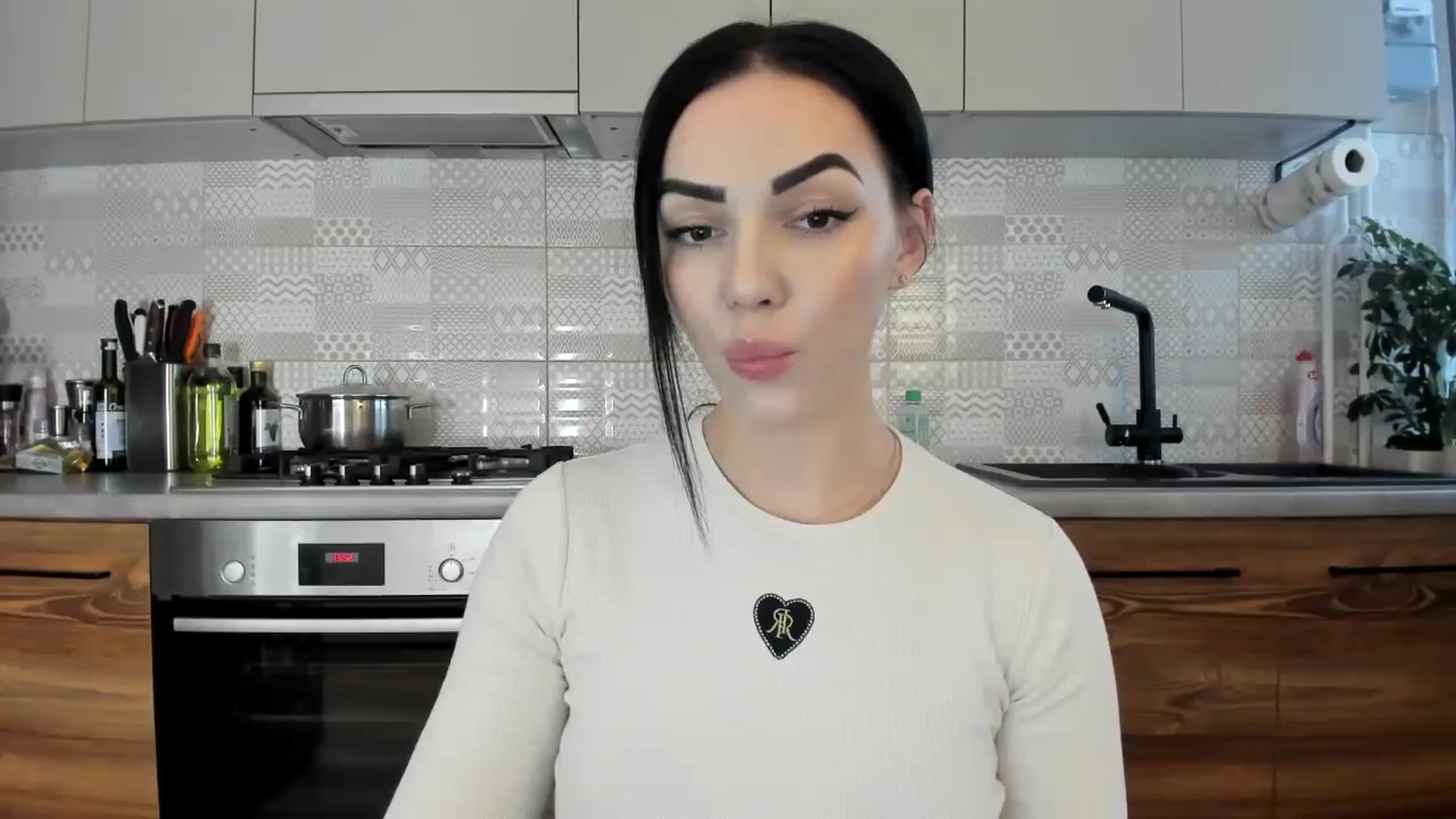 Gallery image thumbnail from MissNelly_'s myfreecams stream on, 02/09/2024, 12:36 image 4 of 20