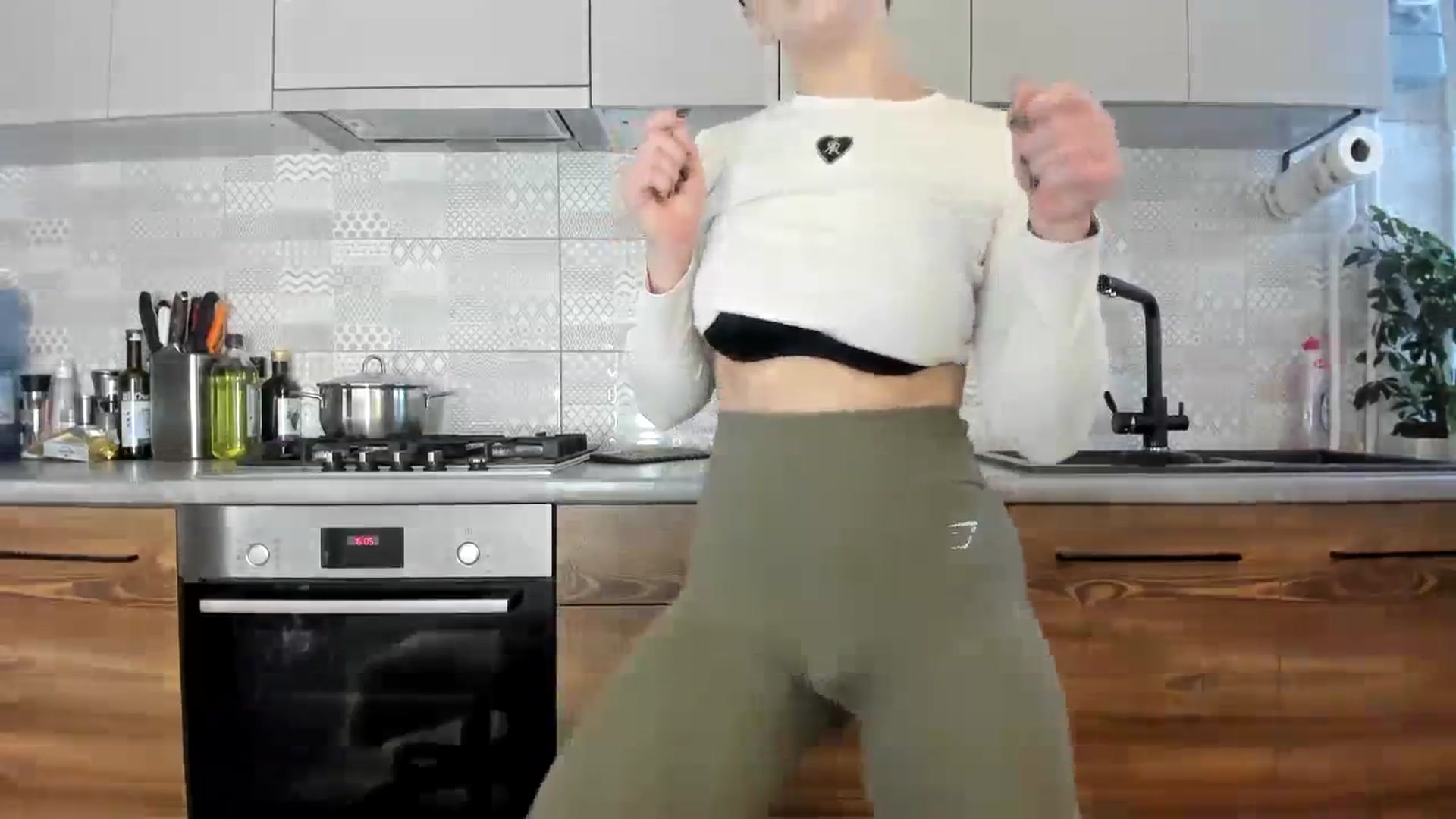 Gallery image thumbnail from MissNelly_'s myfreecams stream on, 02/09/2024, 14:20 image 6 of 20