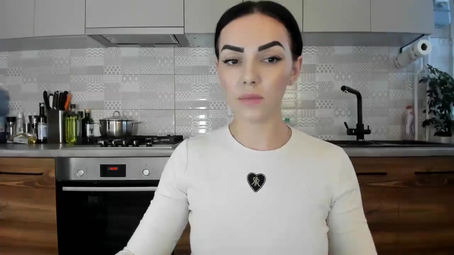 Gallery image thumbnail from MissNelly_'s myfreecams stream on, 02/09/2024, 14:20 image 12 of 20