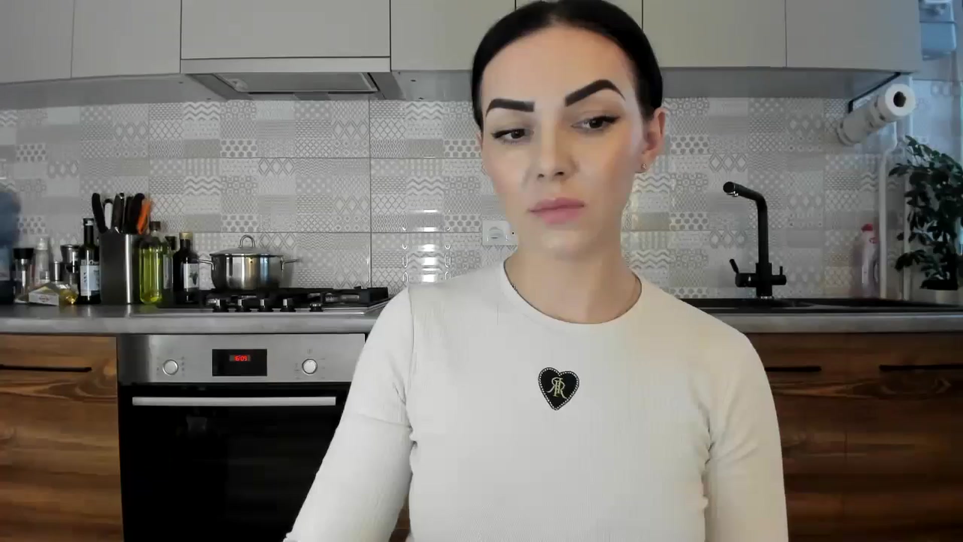 Gallery image thumbnail from MissNelly_'s myfreecams stream on, 02/09/2024, 14:20 image 11 of 20