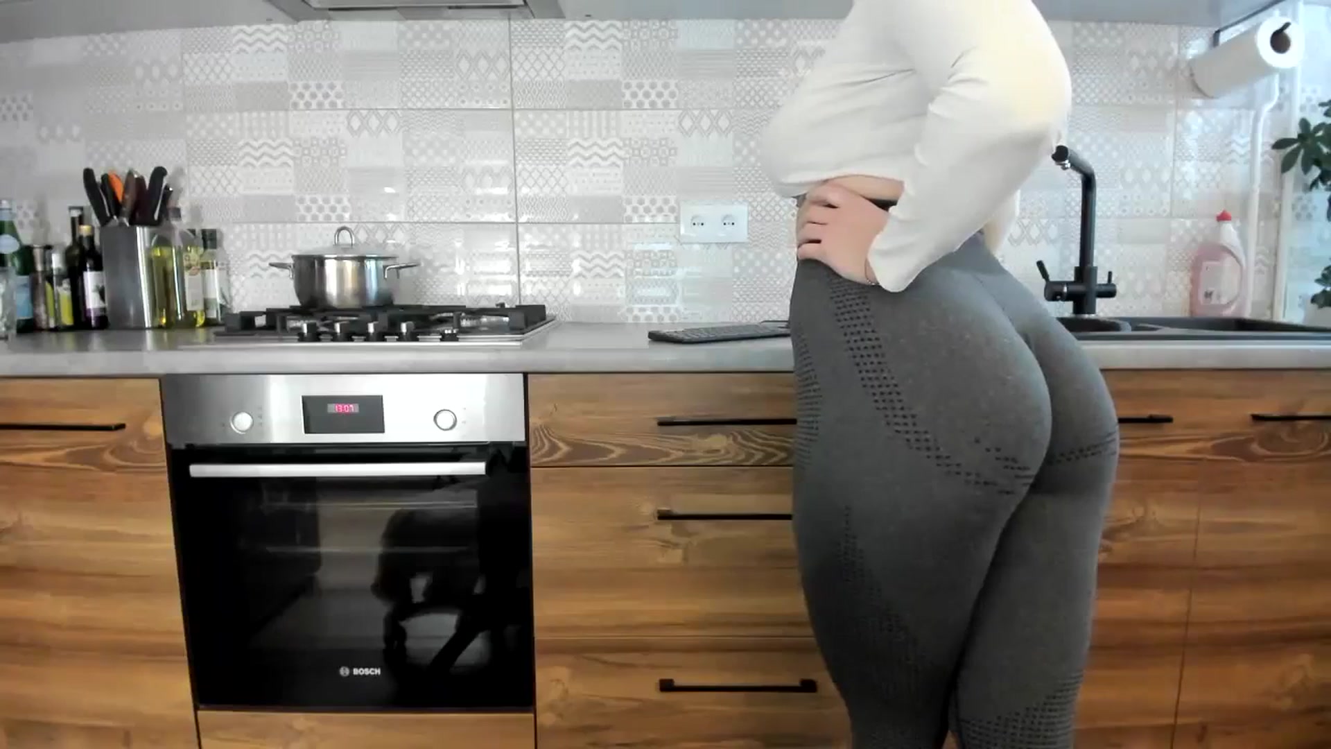Gallery image thumbnail from MissNelly_'s myfreecams stream on, 02/13/2024, 11:14 image 20 of 20