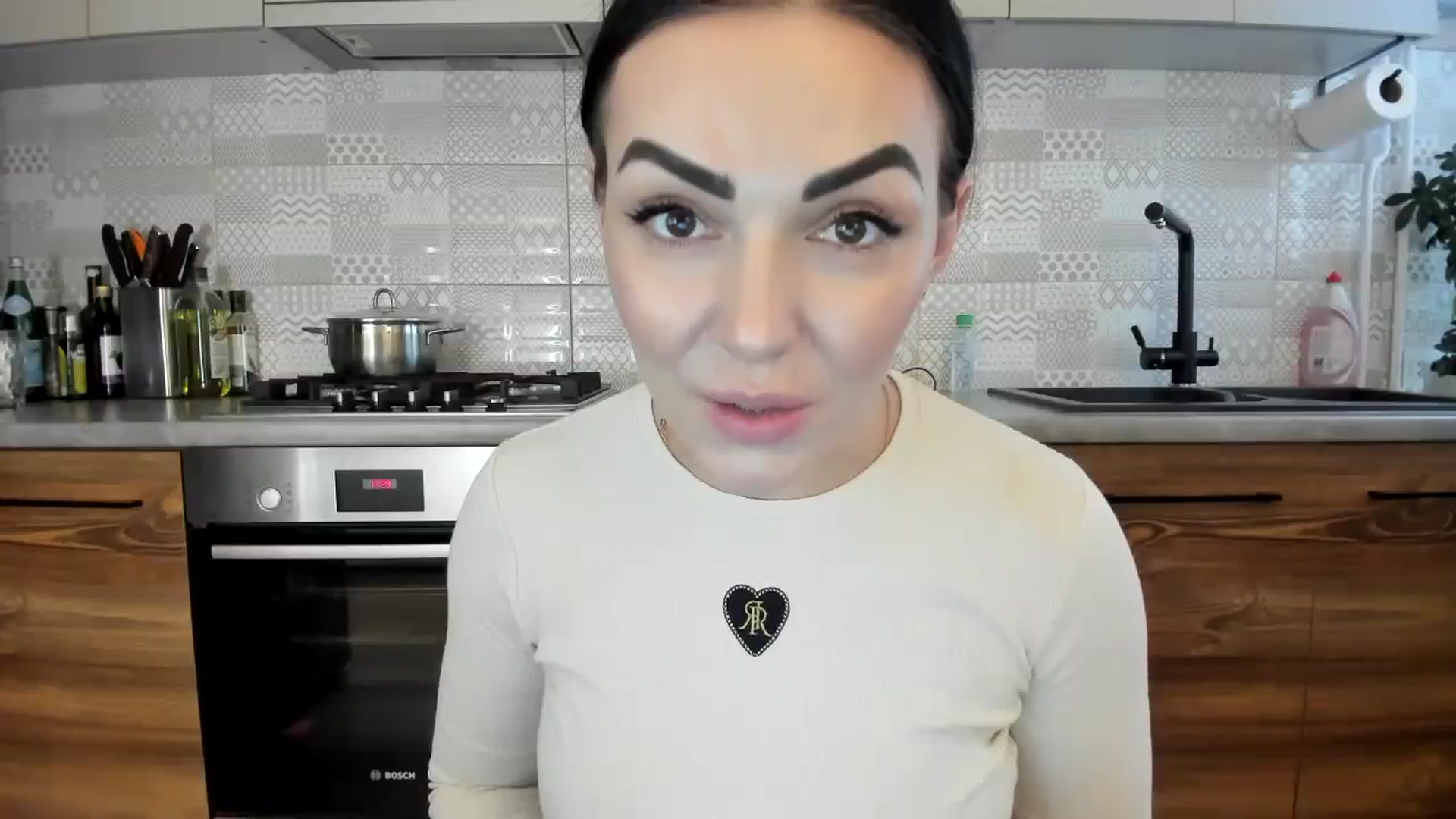 Gallery image thumbnail from MissNelly_'s myfreecams stream on, 02/13/2024, 13:34 image 6 of 20