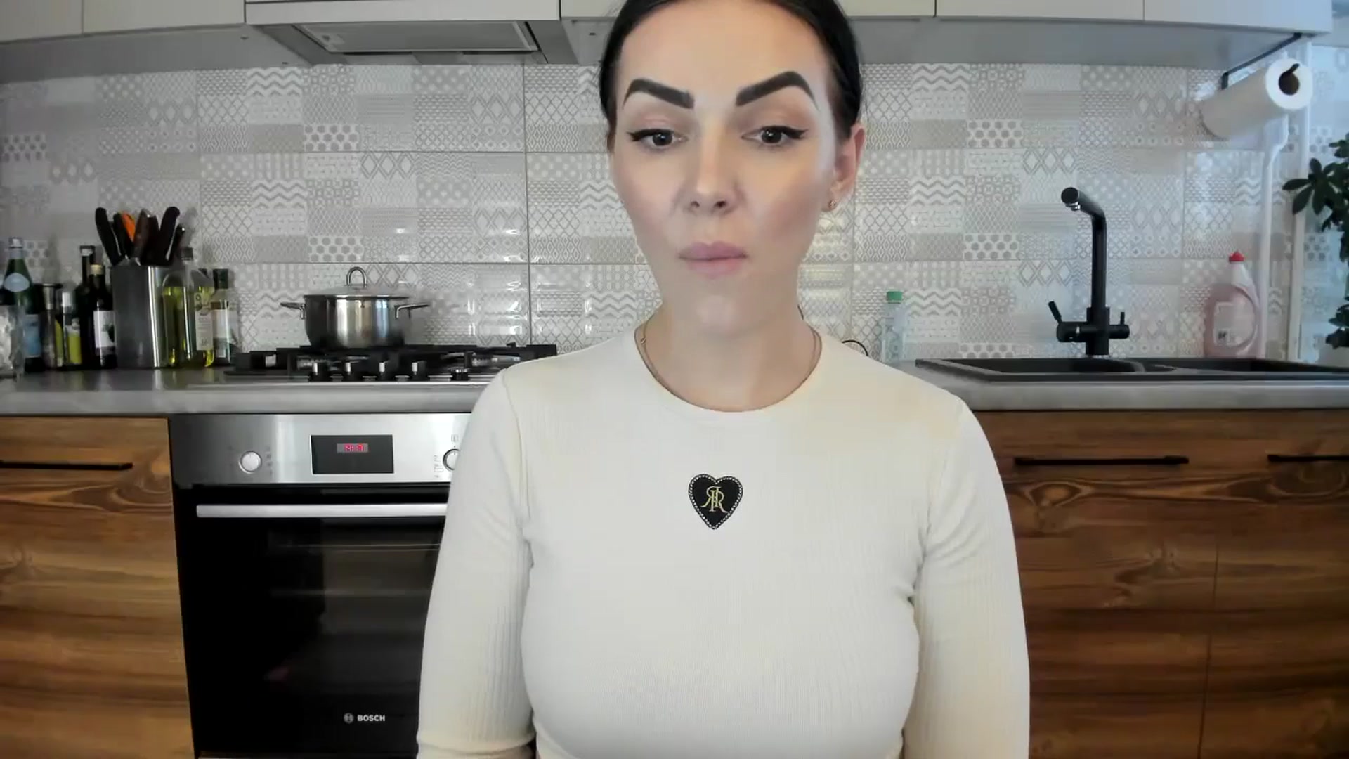 Gallery image thumbnail from MissNelly_'s myfreecams stream on, 02/13/2024, 13:34 image 3 of 20