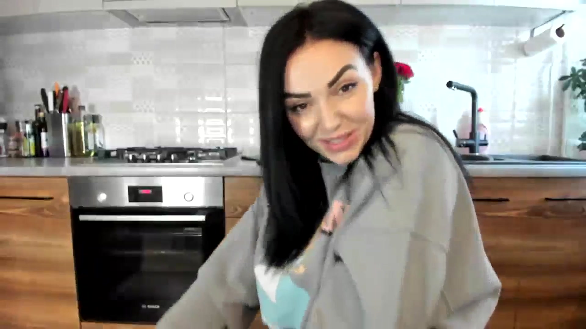 Gallery image thumbnail from MissNelly_'s myfreecams stream on, 02/14/2024, 12:43 image 8 of 20