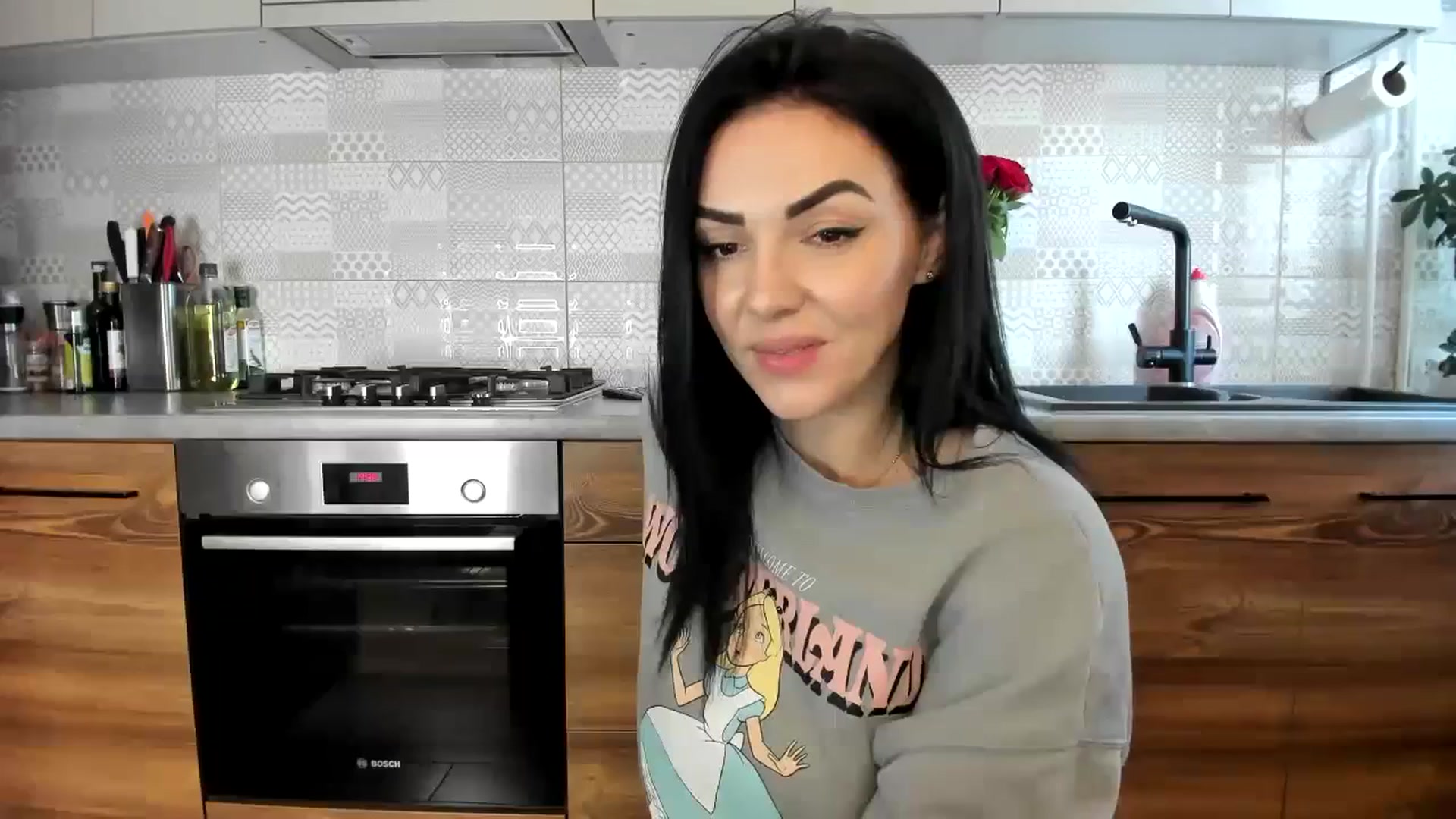 Gallery image thumbnail from MissNelly_'s myfreecams stream on, 02/14/2024, 12:43 image 15 of 20