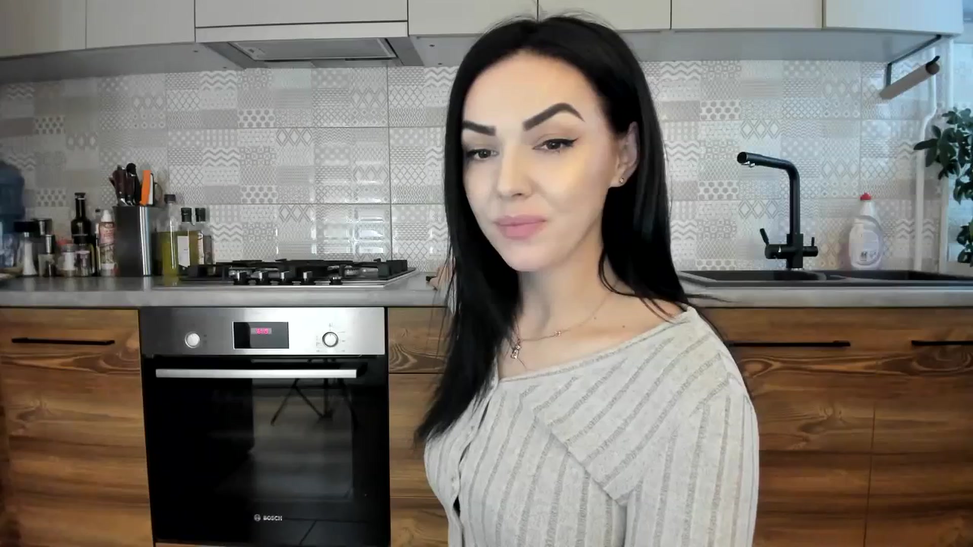 Gallery image thumbnail from MissNelly_'s myfreecams stream on, 02/18/2024, 15:44 image 2 of 20