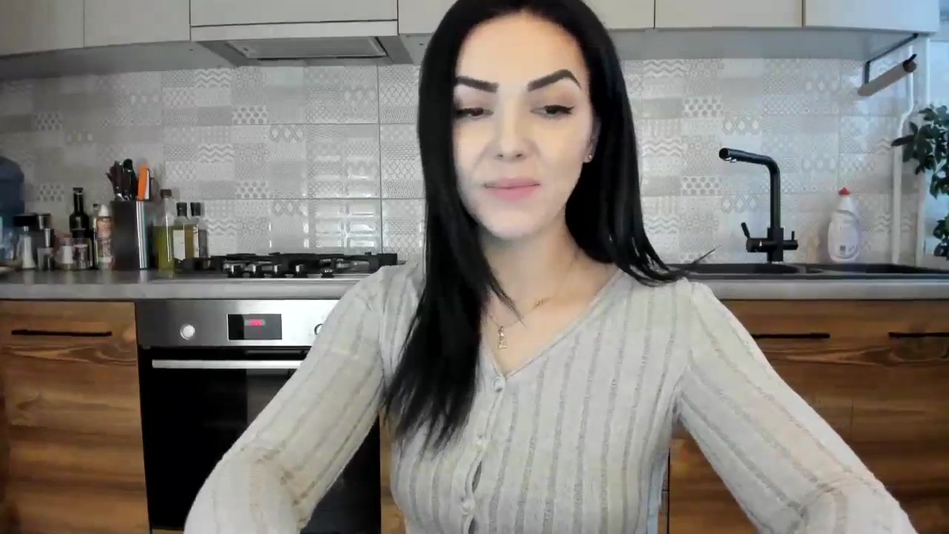 Gallery image thumbnail from MissNelly_'s myfreecams stream on, 02/18/2024, 15:44 image 4 of 20