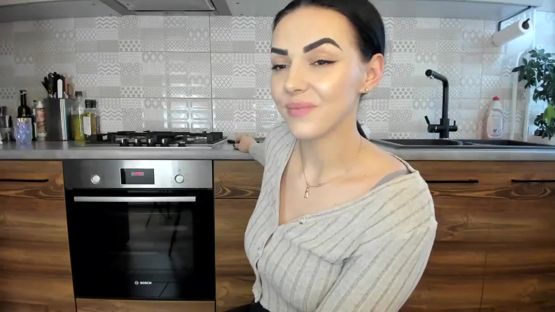 Gallery image thumbnail from MissNelly_'s myfreecams stream on, 02/20/2024, 13:42 image 12 of 20