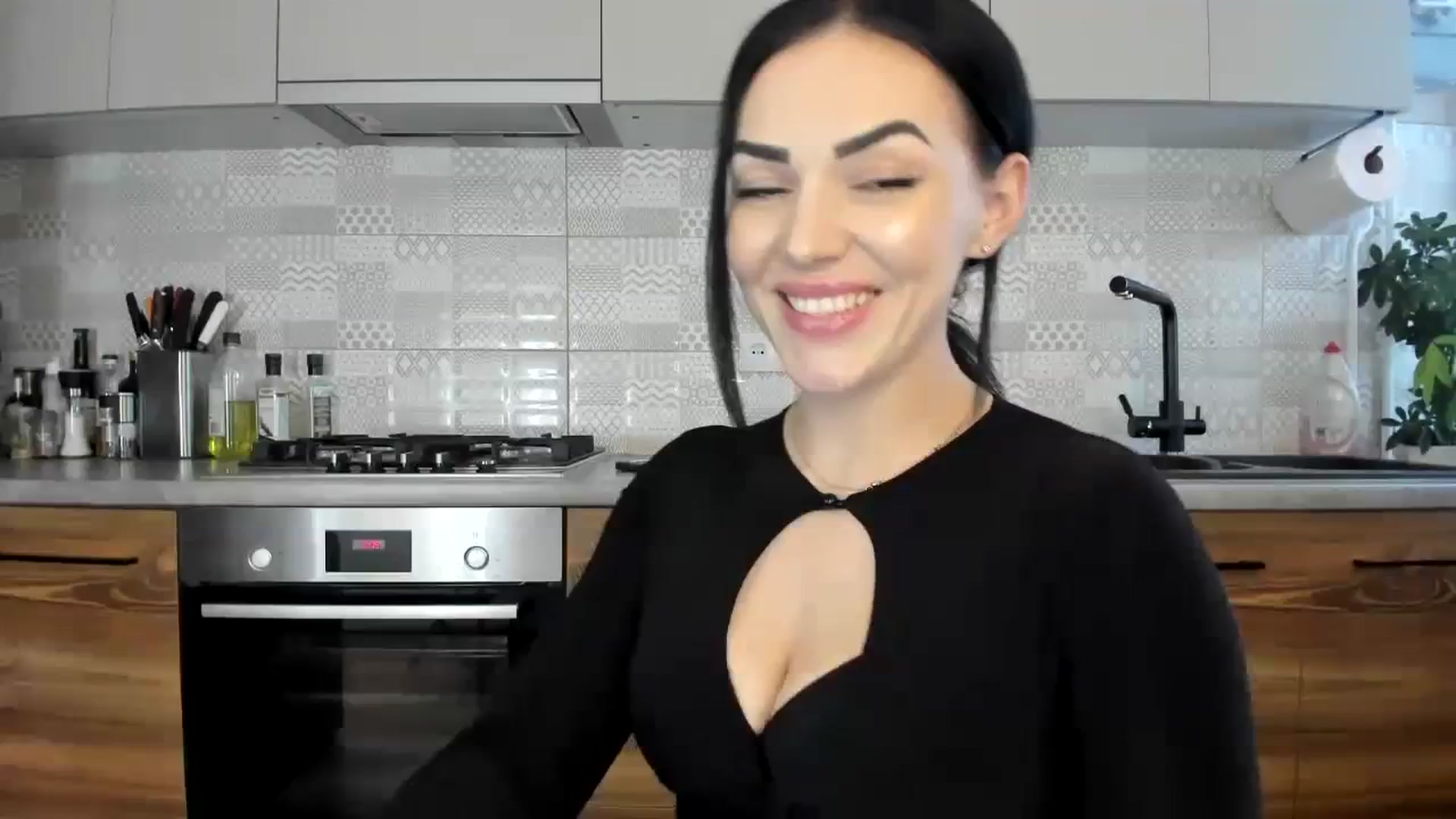 Gallery image thumbnail from MissNelly_'s myfreecams stream on, 03/05/2024, 15:29 image 5 of 20