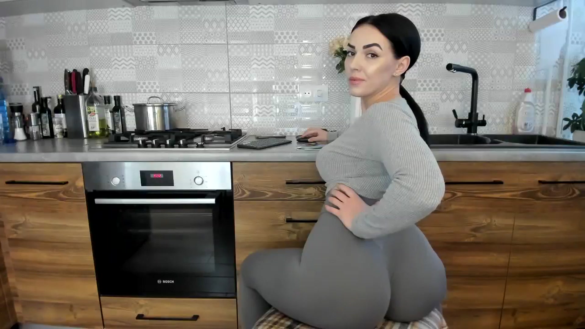 Gallery image thumbnail from MissNelly_'s myfreecams stream on, 03/11/2024, 14:06 image 15 of 20