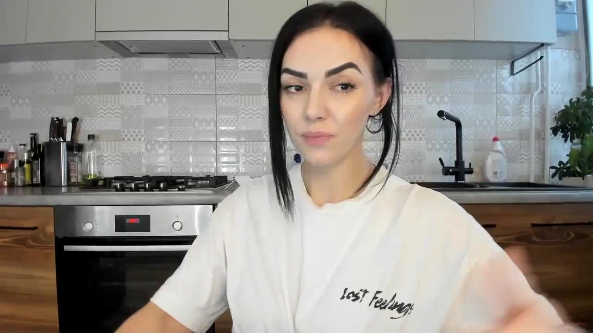 Gallery image thumbnail from MissNelly_'s myfreecams stream on, 03/17/2024, 15:02 image 19 of 20