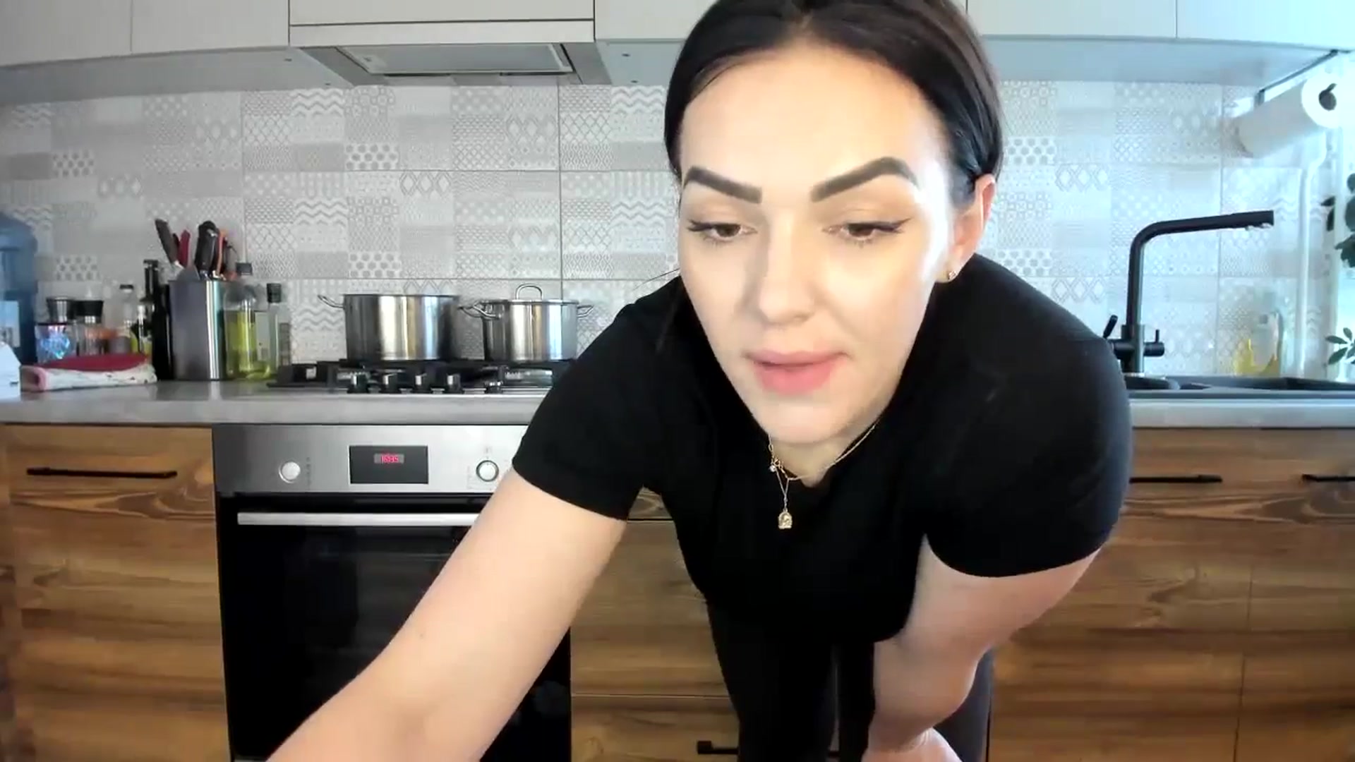 Gallery image thumbnail from MissNelly_'s myfreecams stream on, 04/10/2024, 14:26 image 12 of 20