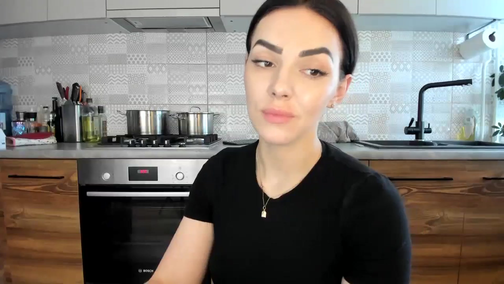 Gallery image thumbnail from MissNelly_'s myfreecams stream on, 04/10/2024, 14:26 image 15 of 20