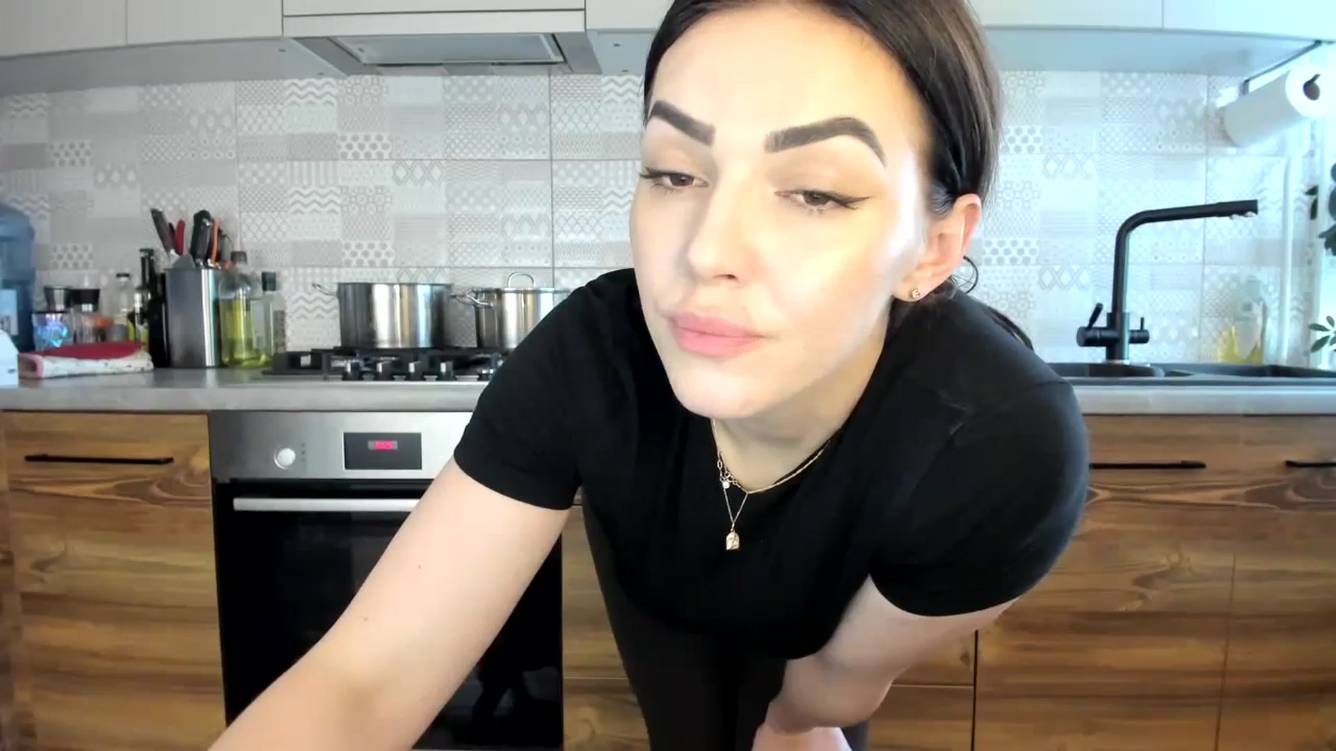 Gallery image thumbnail from MissNelly_'s myfreecams stream on, 04/10/2024, 14:26 image 10 of 20