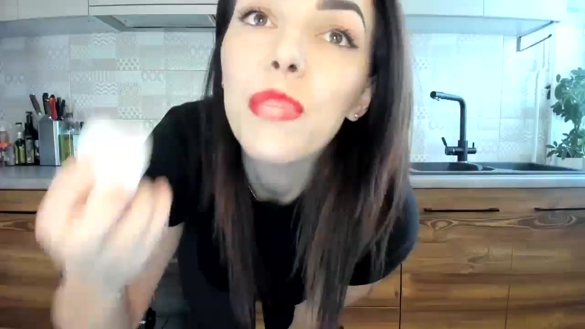 Gallery image thumbnail from MissNelly_'s myfreecams stream on, 04/12/2024, 12:20 image 14 of 20