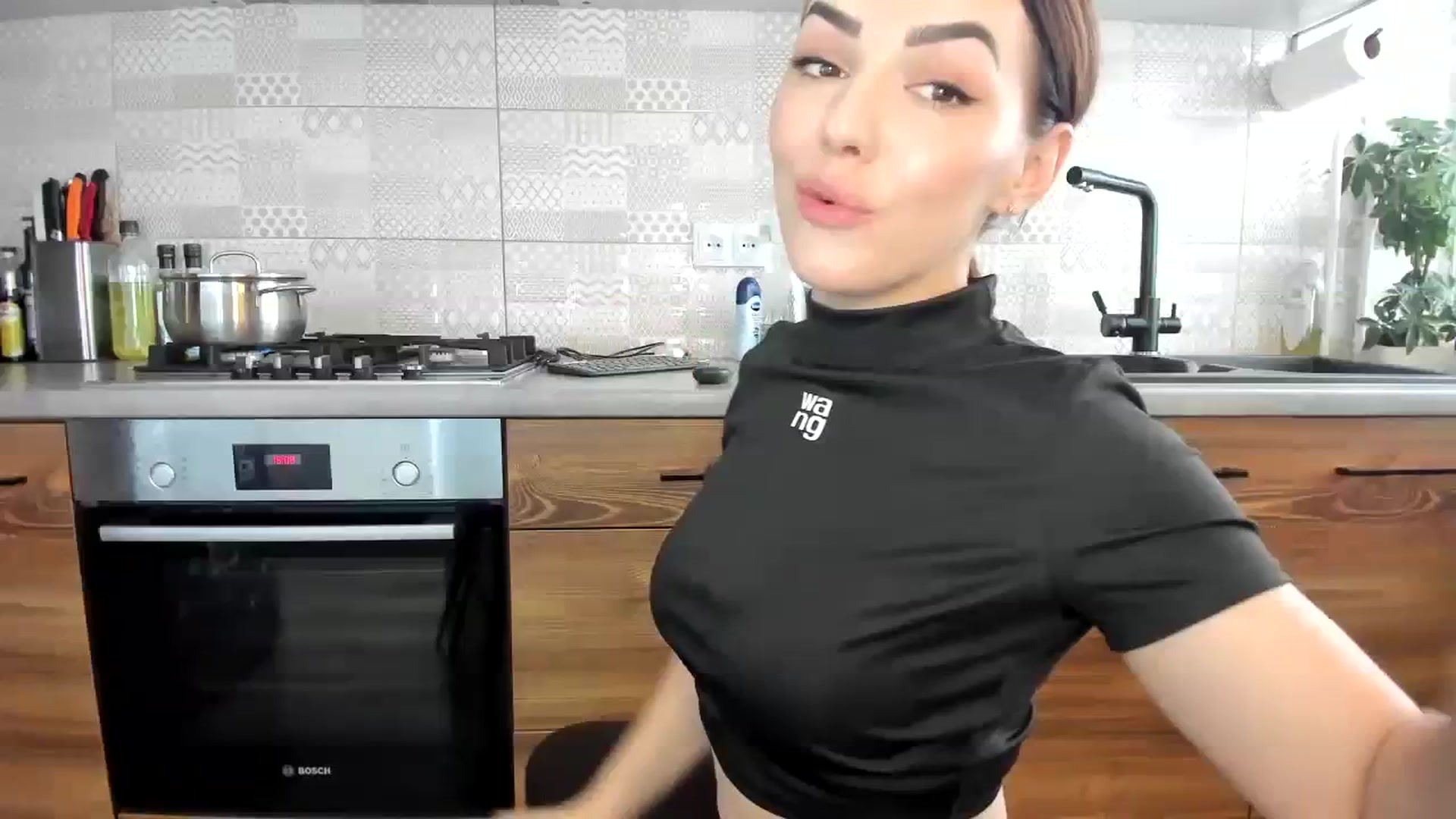 Gallery image thumbnail from MissNelly_'s myfreecams stream on, 04/14/2024, 12:33 image 1 of 20