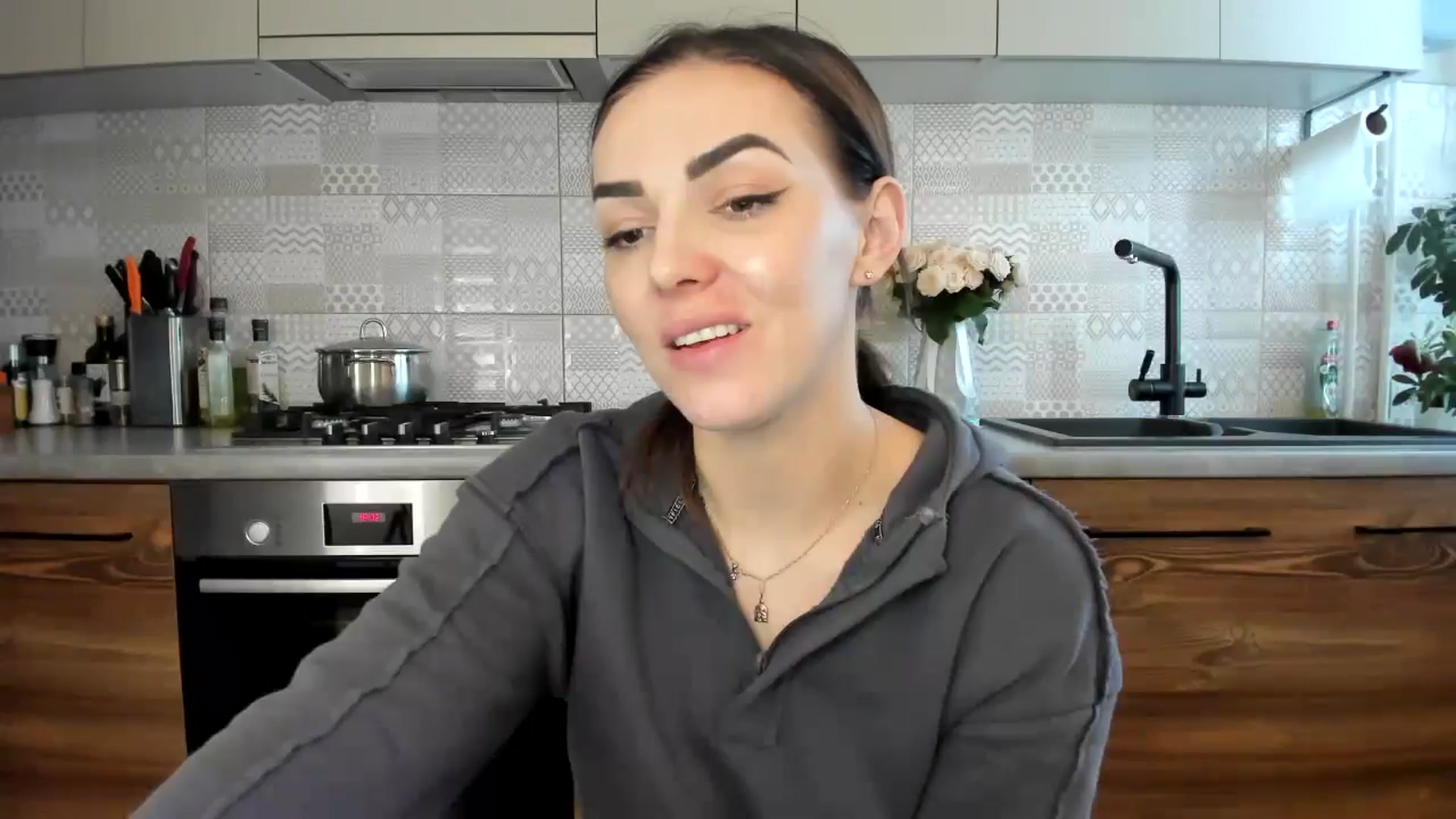 Gallery image thumbnail from MissNelly_'s myfreecams stream on, 04/26/2024, 13:28 image 16 of 20