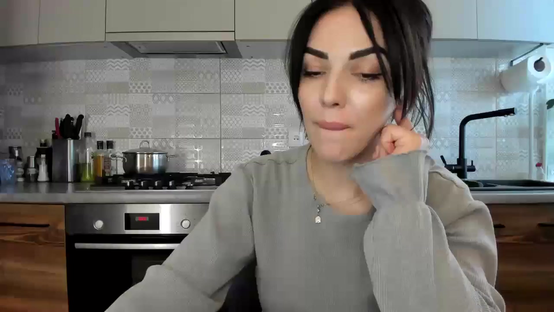 Gallery image thumbnail from MissNelly_'s myfreecams stream on, 05/09/2024, 13:20 image 13 of 20