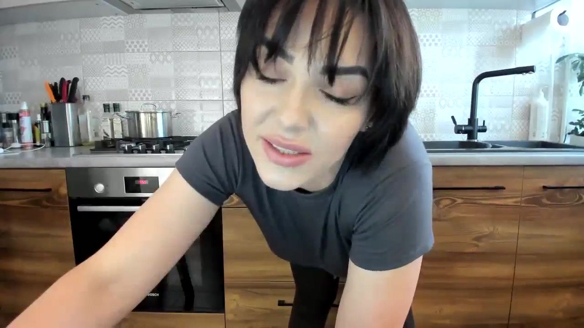 Gallery image thumbnail from MissNelly_'s myfreecams stream on, 06/06/2024, 13:49 image 6 of 20