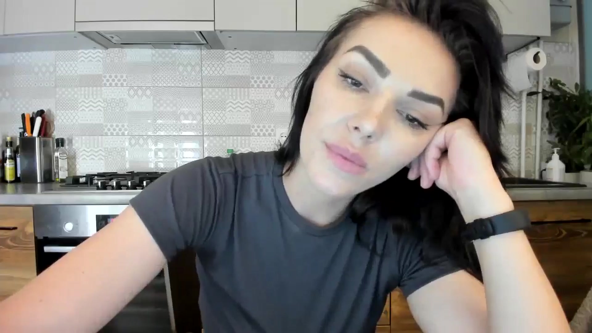 Gallery image thumbnail from MissNelly_'s myfreecams stream on, 06/22/2024, 12:26 image 12 of 20