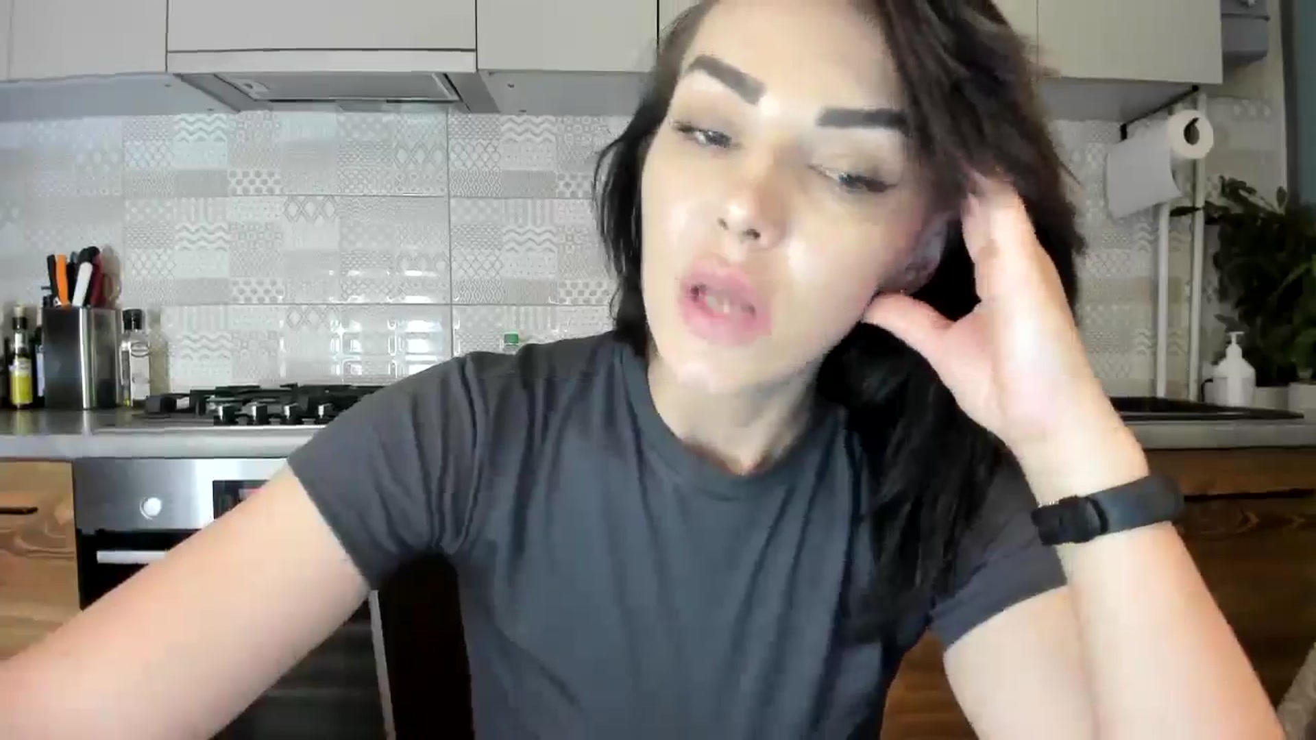 Gallery image thumbnail from MissNelly_'s myfreecams stream on, 06/22/2024, 12:26 image 8 of 20