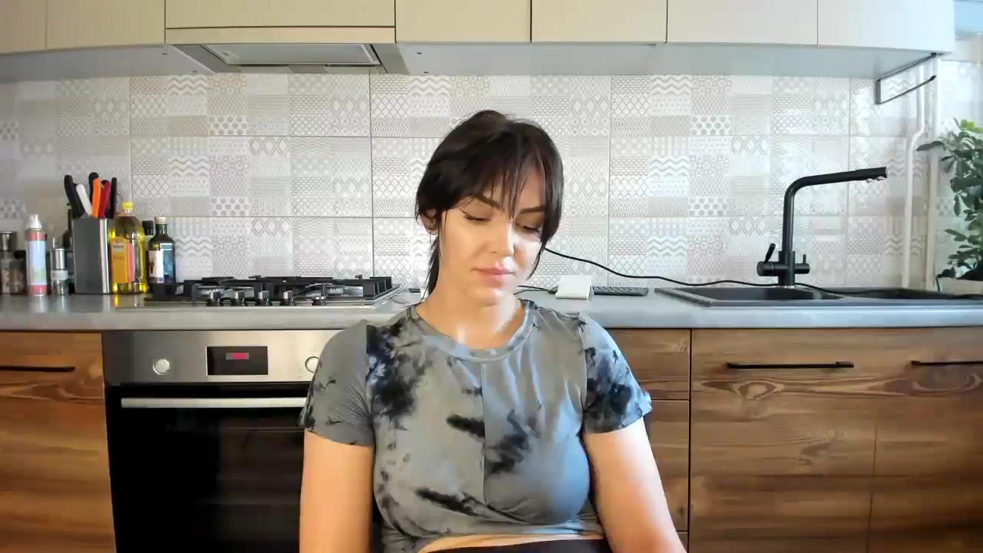 Gallery image thumbnail from MissNelly_'s myfreecams stream on, 06/30/2024, 12:11 image 20 of 20